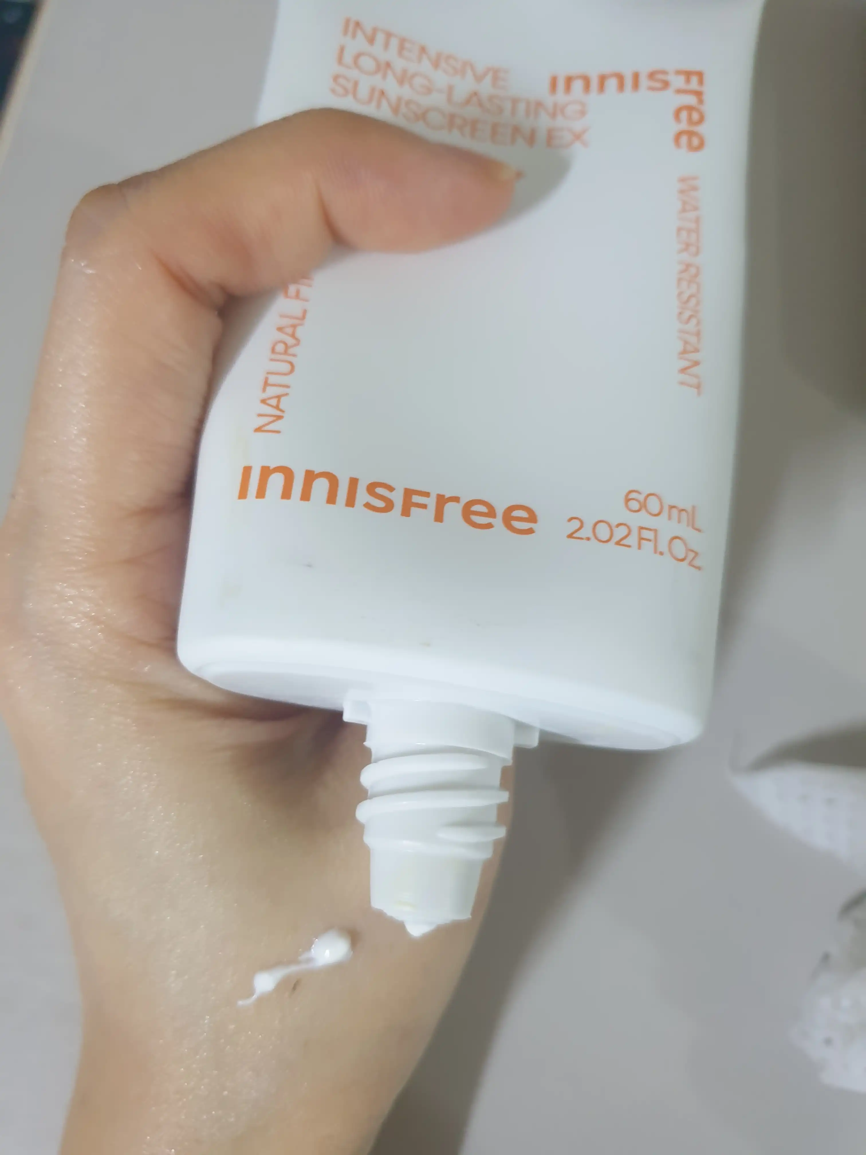 언니의파우치 리뷰 이미지 2 - [인텐시브 롱래스팅 선스크린 EX]