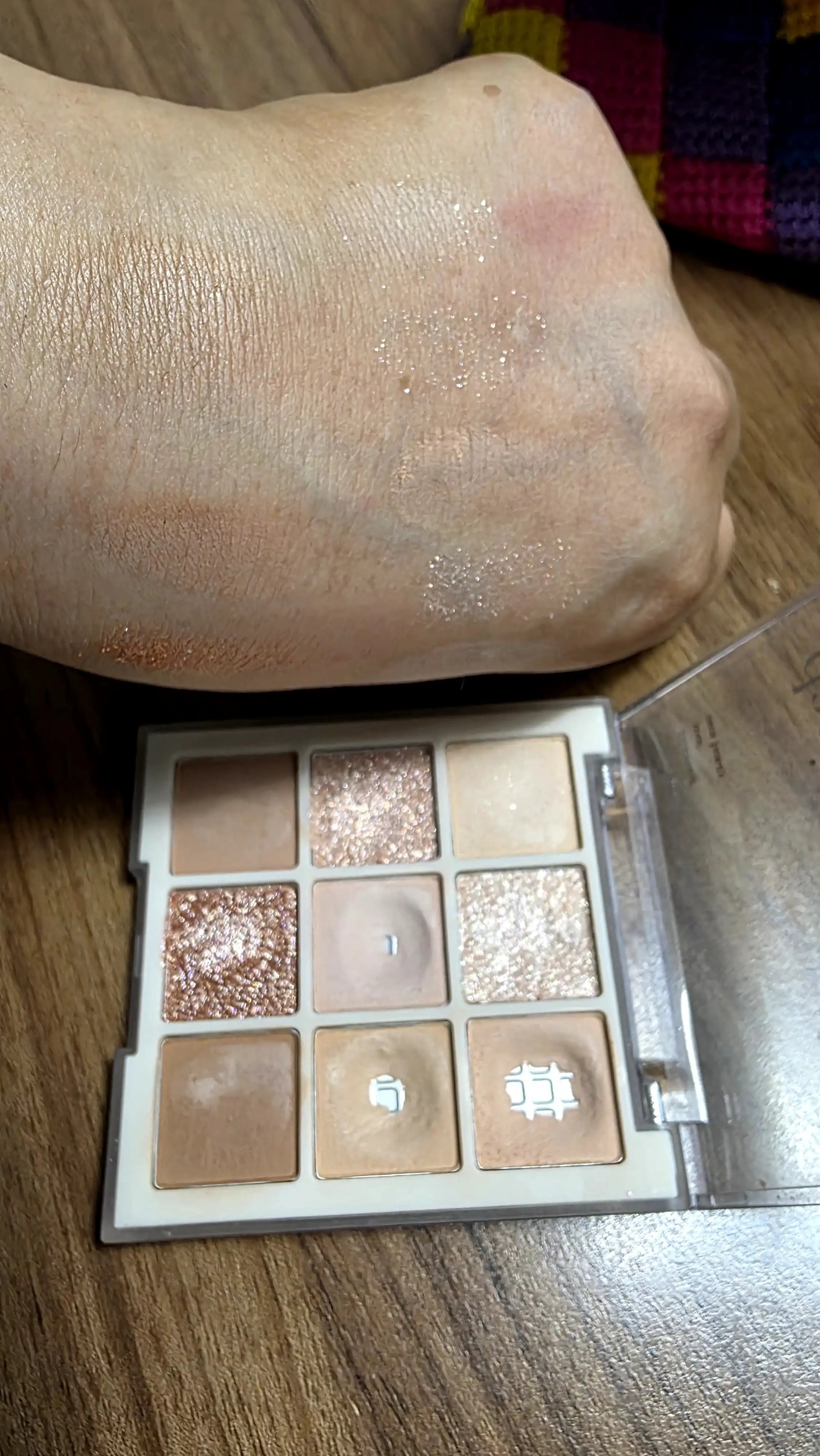 언니의파우치 리뷰 이미지 - [섀도우 팔레트 [07 밀크 라떼]]