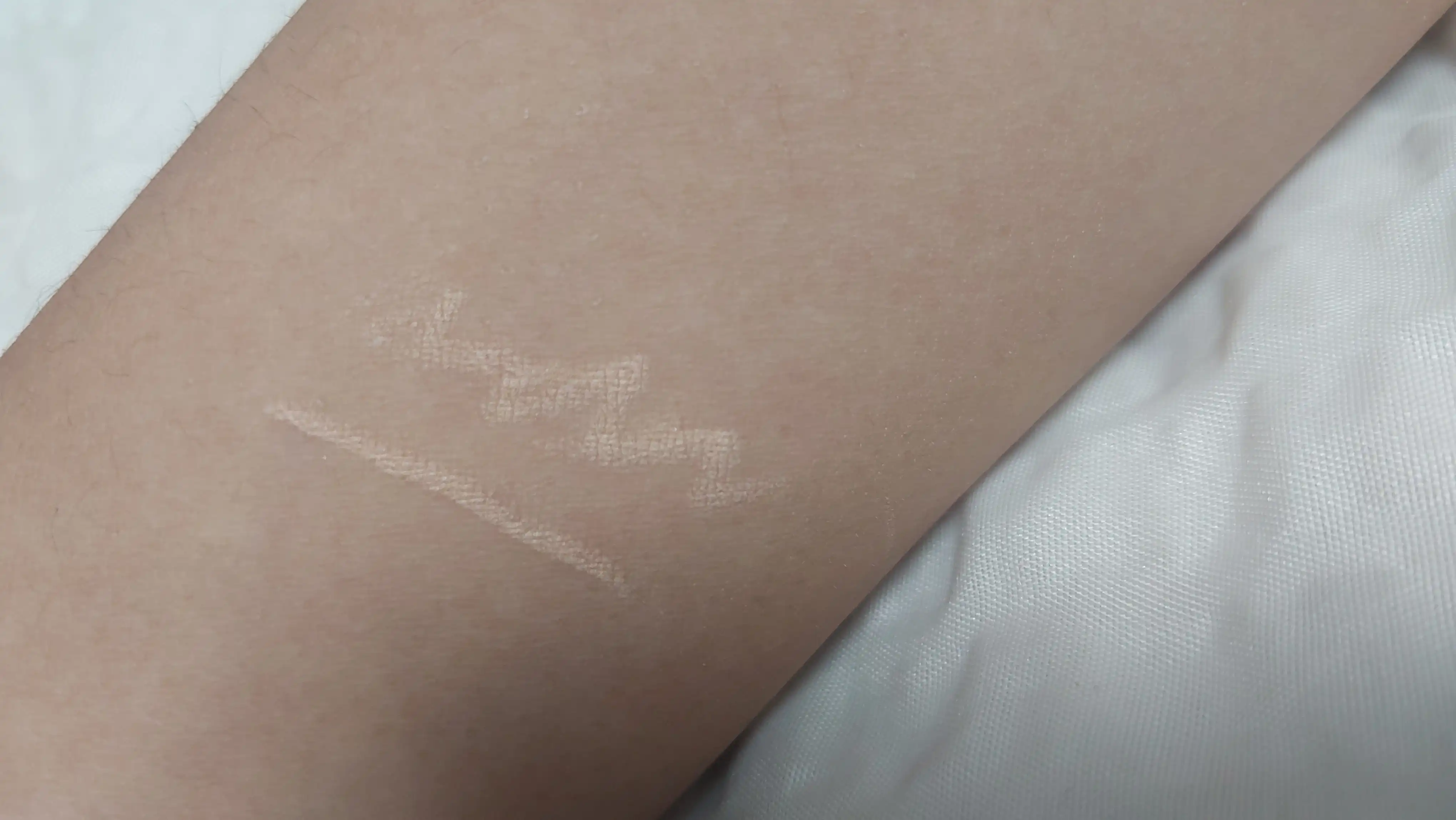 언니의파우치 리뷰 이미지 2 - [스머징 트임 라이너]