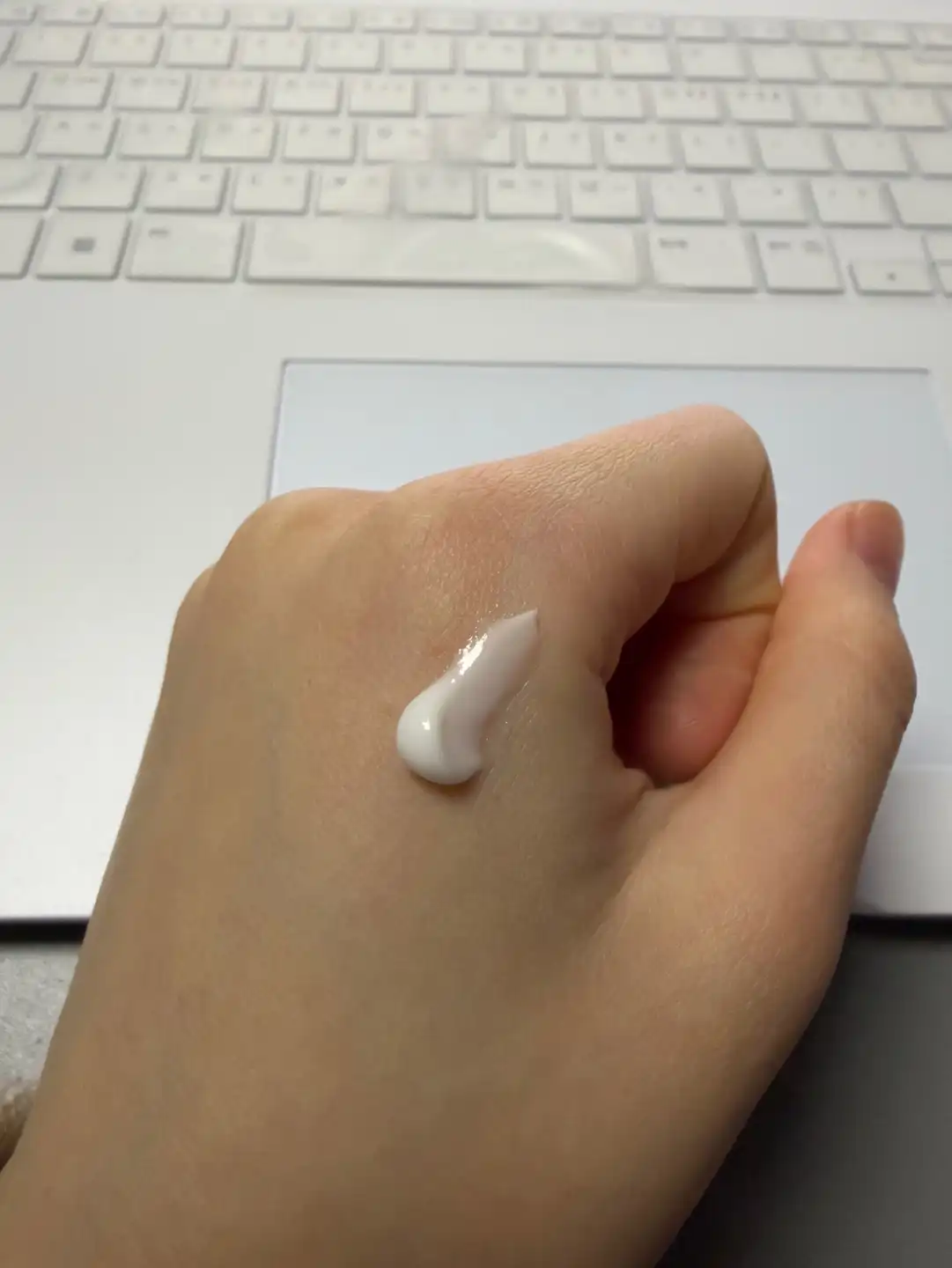 언니의파우치 리뷰 이미지 3 - [수퍼 아쿠아 울트라 히알론 클렌징 크림]