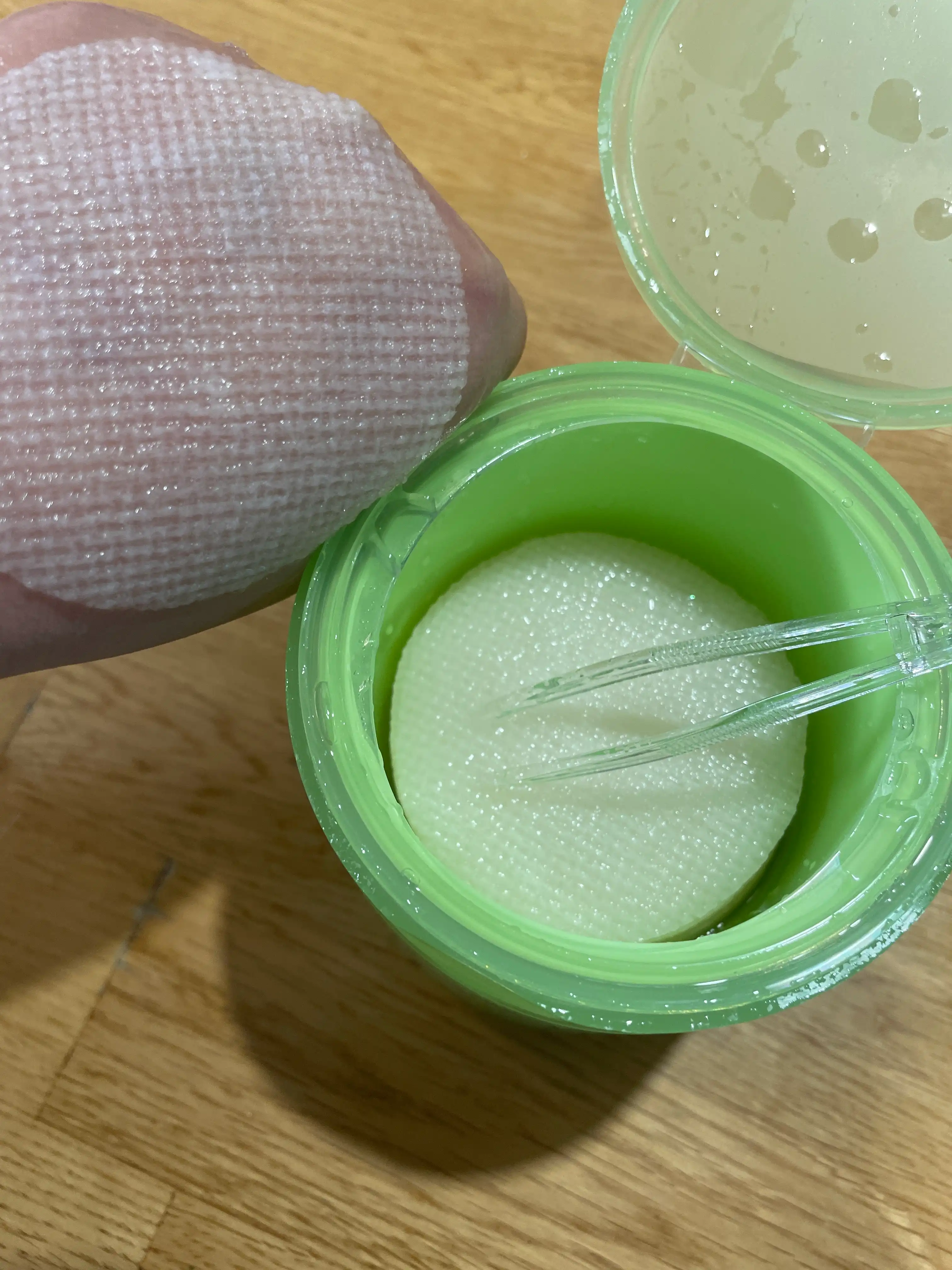 언니의파우치 리뷰 이미지 3 - [어성초 흔적 에센스 패드 클리어터치]