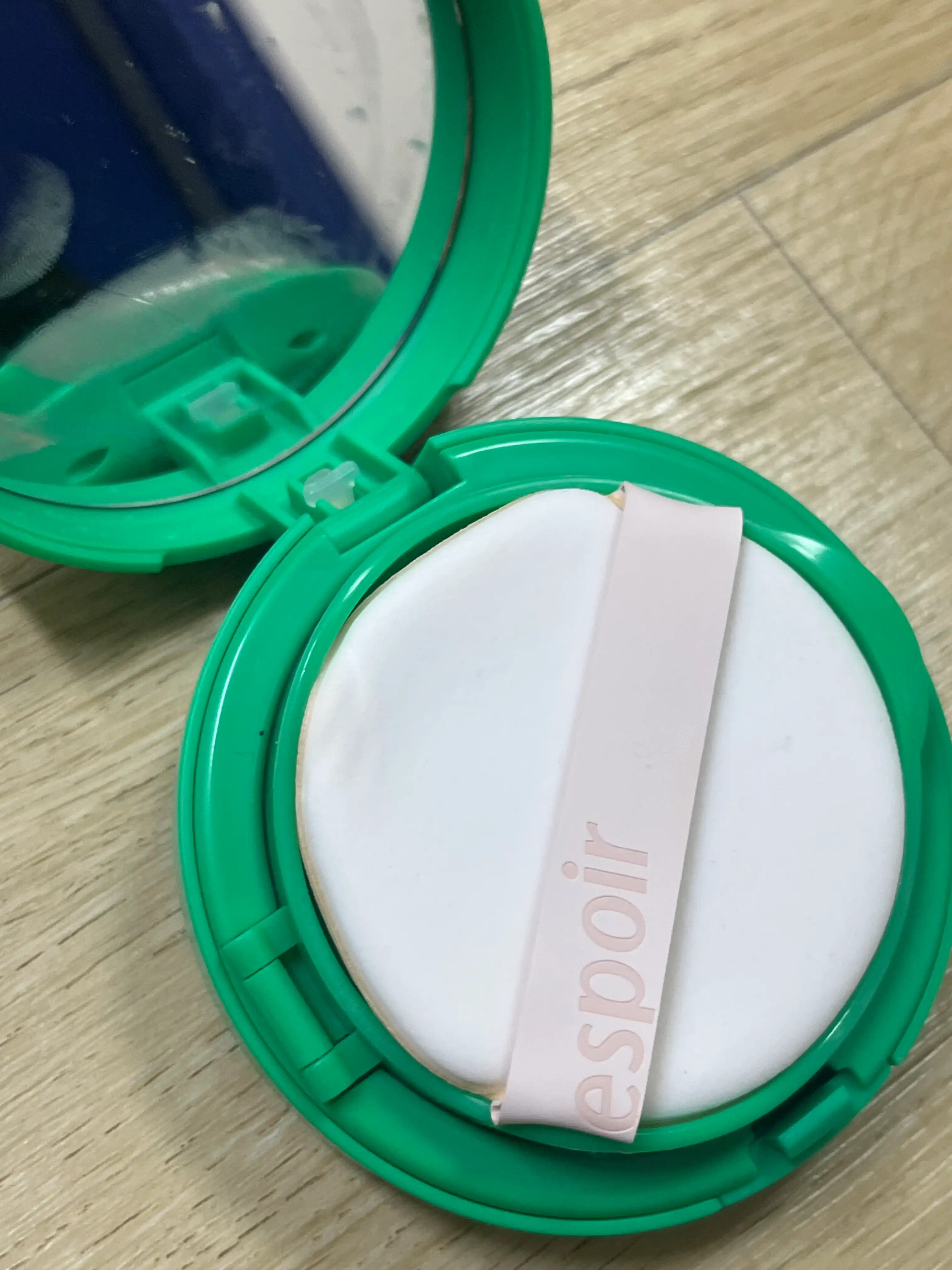 언니의파우치 리뷰 이미지 3 - [멜라 비 토닝 매트 커버 팩트]