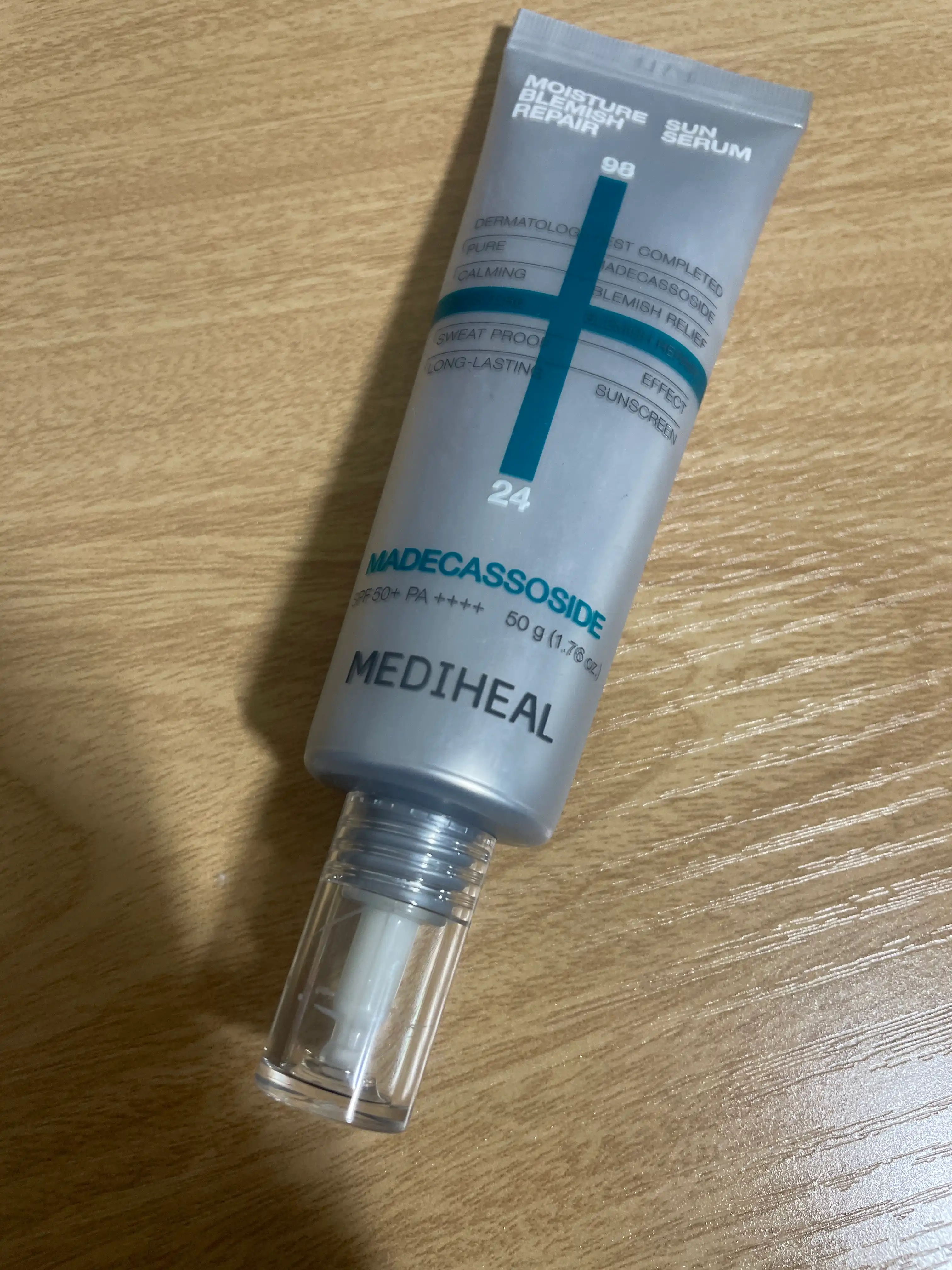 언니의파우치 리뷰 이미지 - [마데카소사이드 수분 선세럼 흔적 리페어]