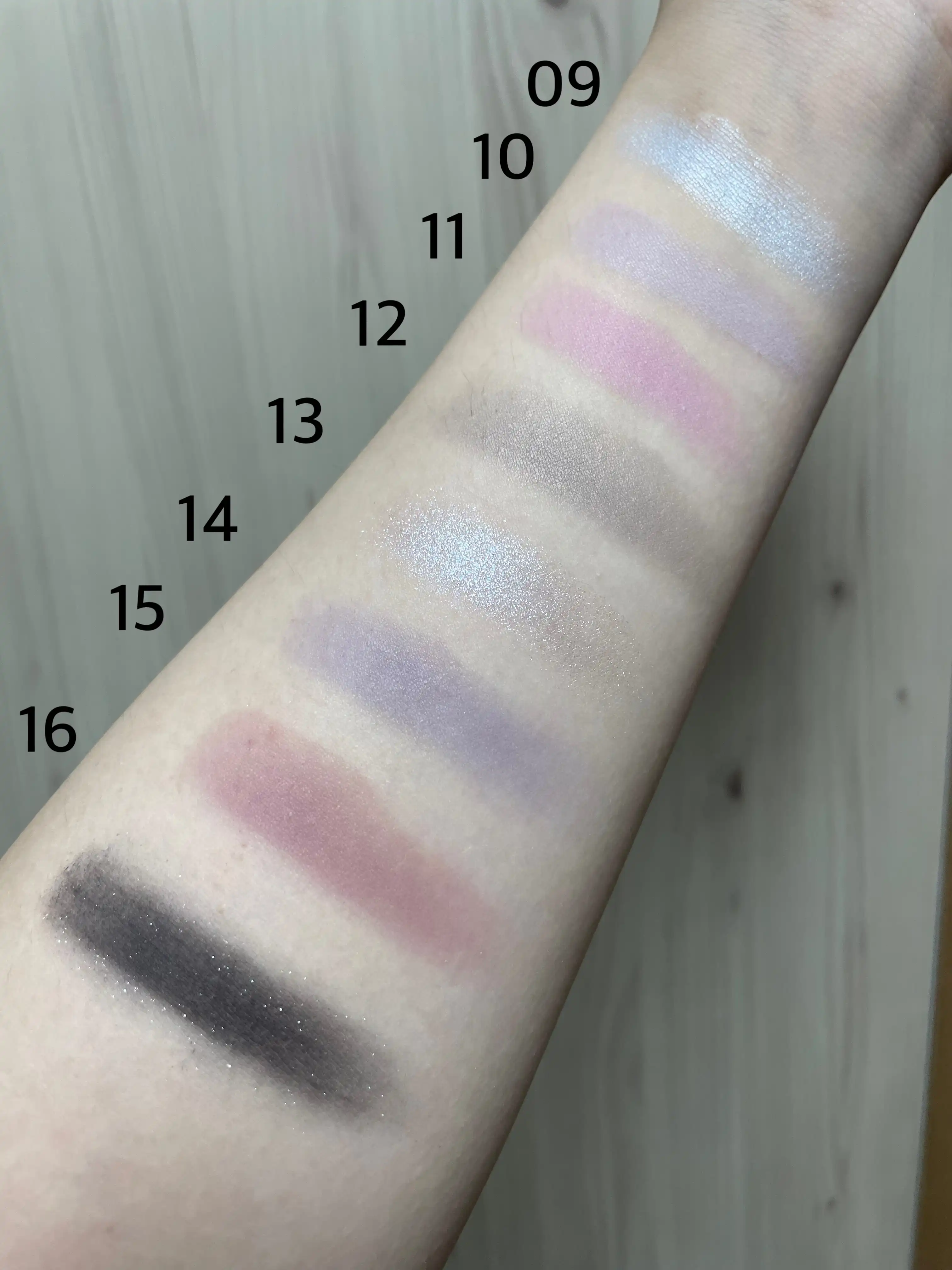 언니의파우치 리뷰 이미지 3 - [소프트 블러링 아이팔레트]