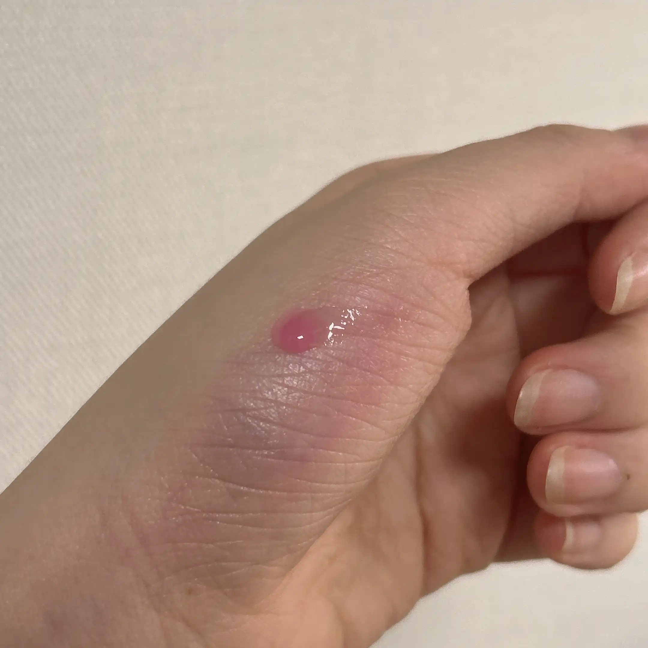 언니의파우치 리뷰 이미지 3 - [벌룬 플럼핑 글로스]