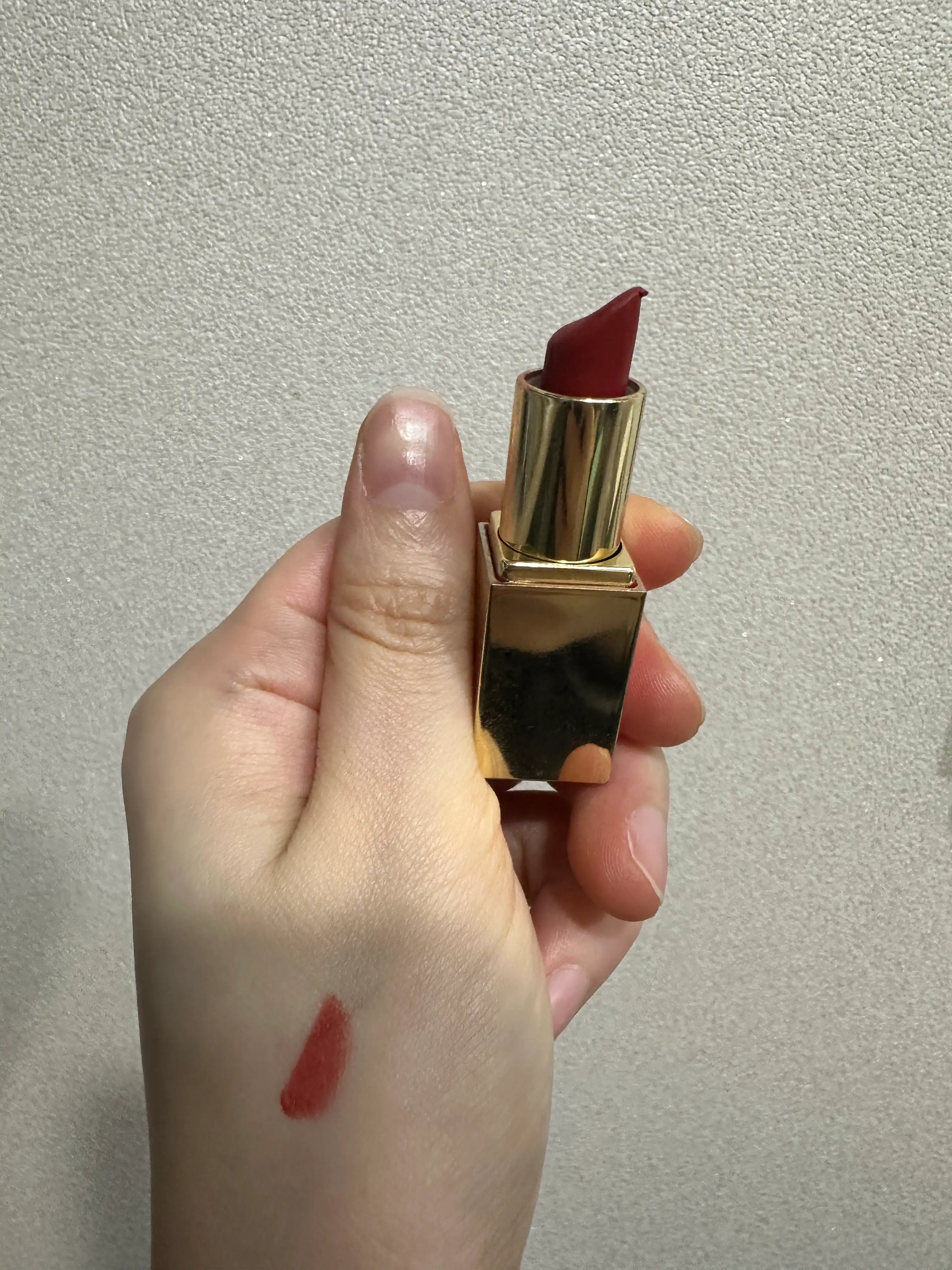 언니의파우치 리뷰 이미지 3 - [로쏘 발렌티노 매트 미니]