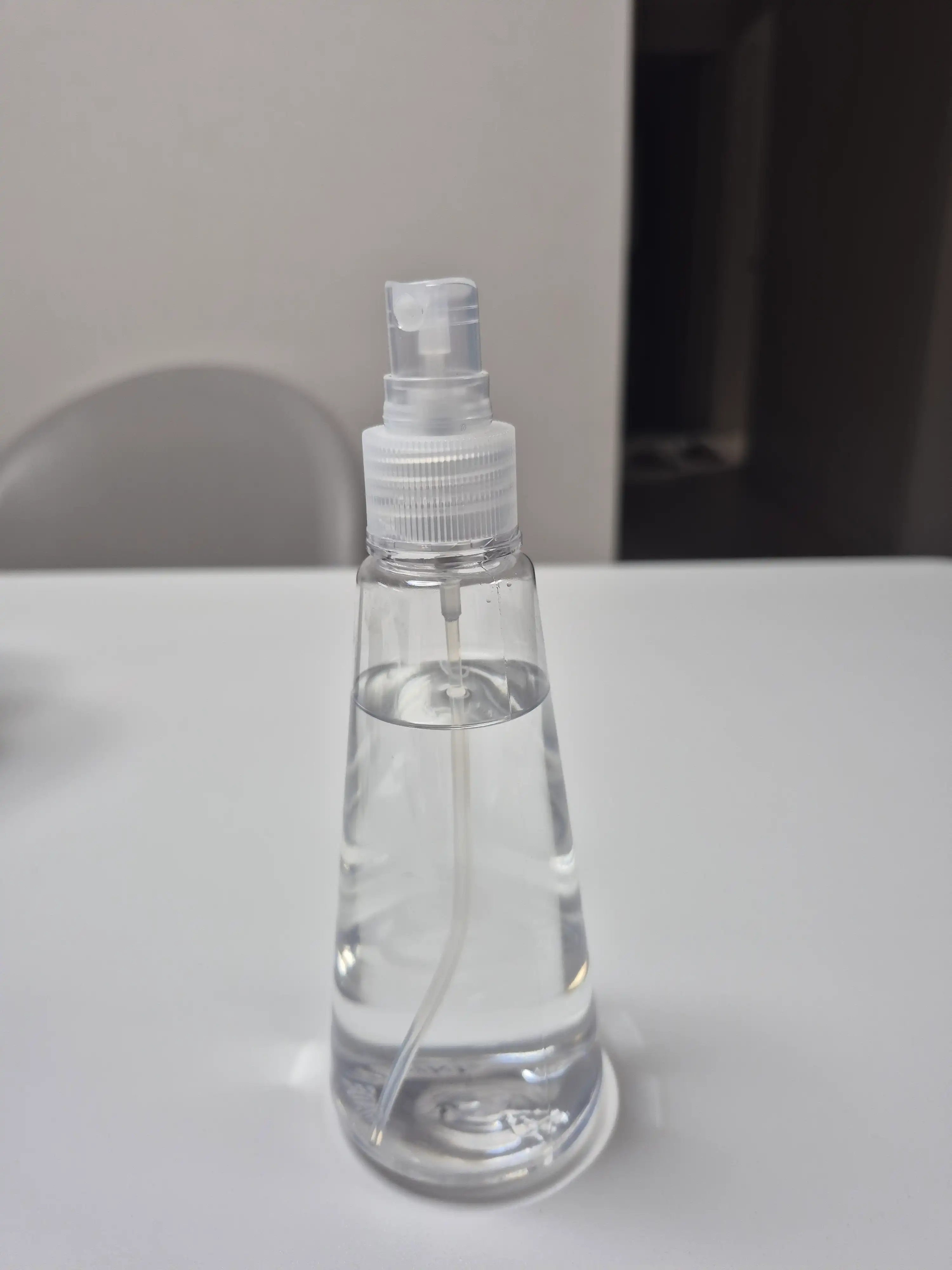 언니의파우치 리뷰 이미지 3 - [투명 스프레이]