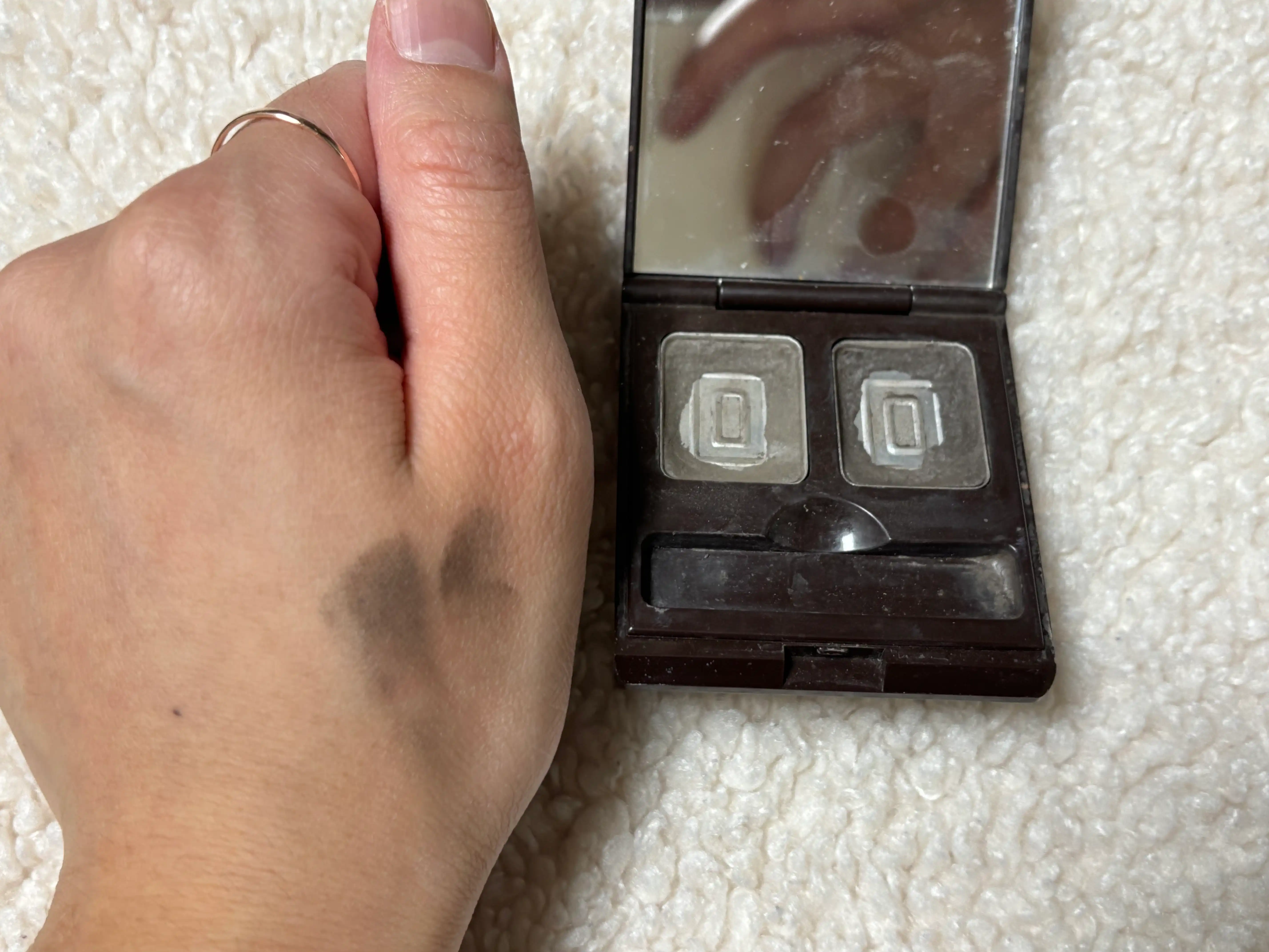 언니의파우치 리뷰 이미지 3 - [초코 아이브로우 파우더케익]