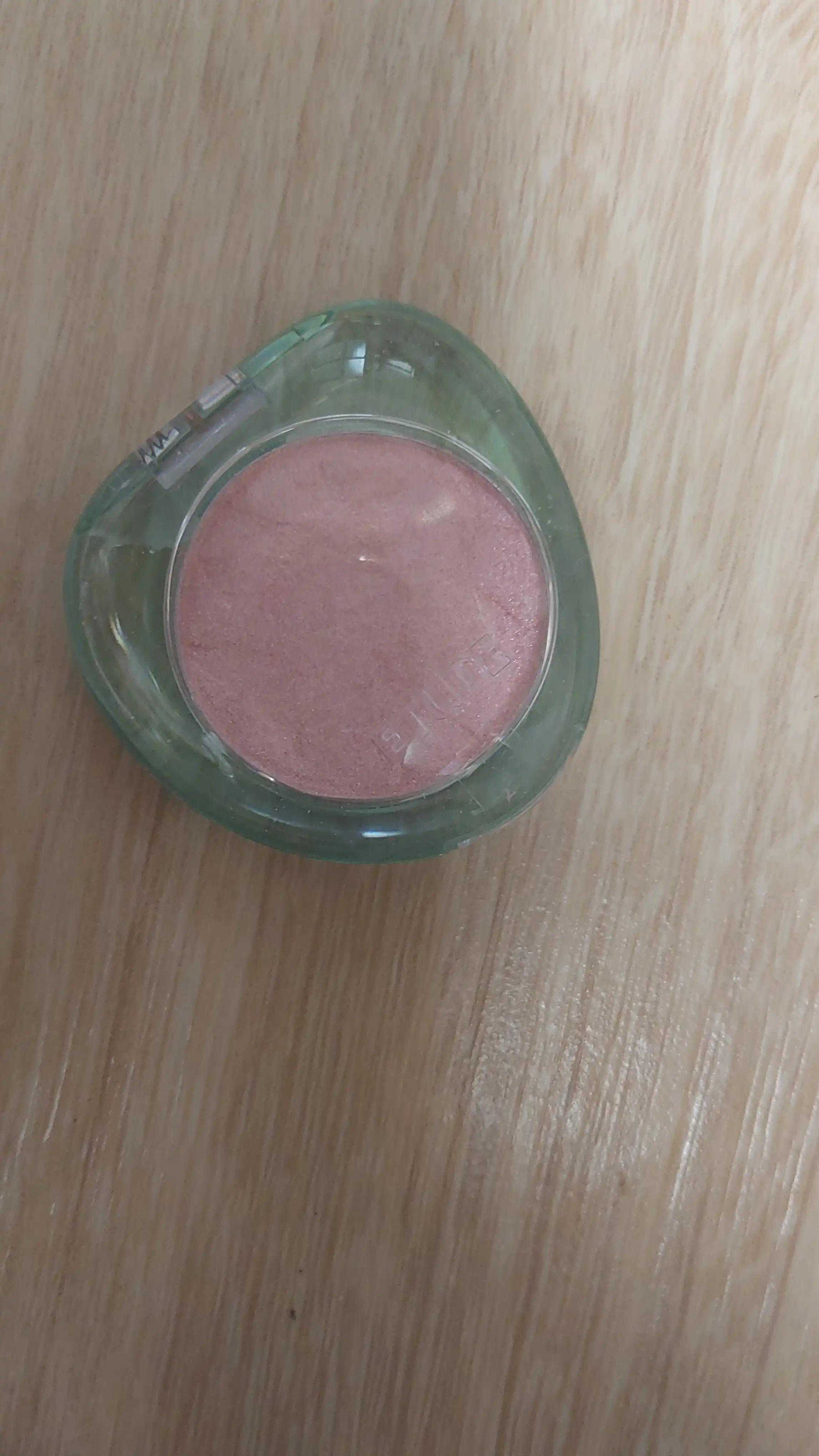 언니의파우치 리뷰 이미지 - [(태닝 산리오캐릭터즈 에디션) 왓츠 인 마이 아이즈 펄]