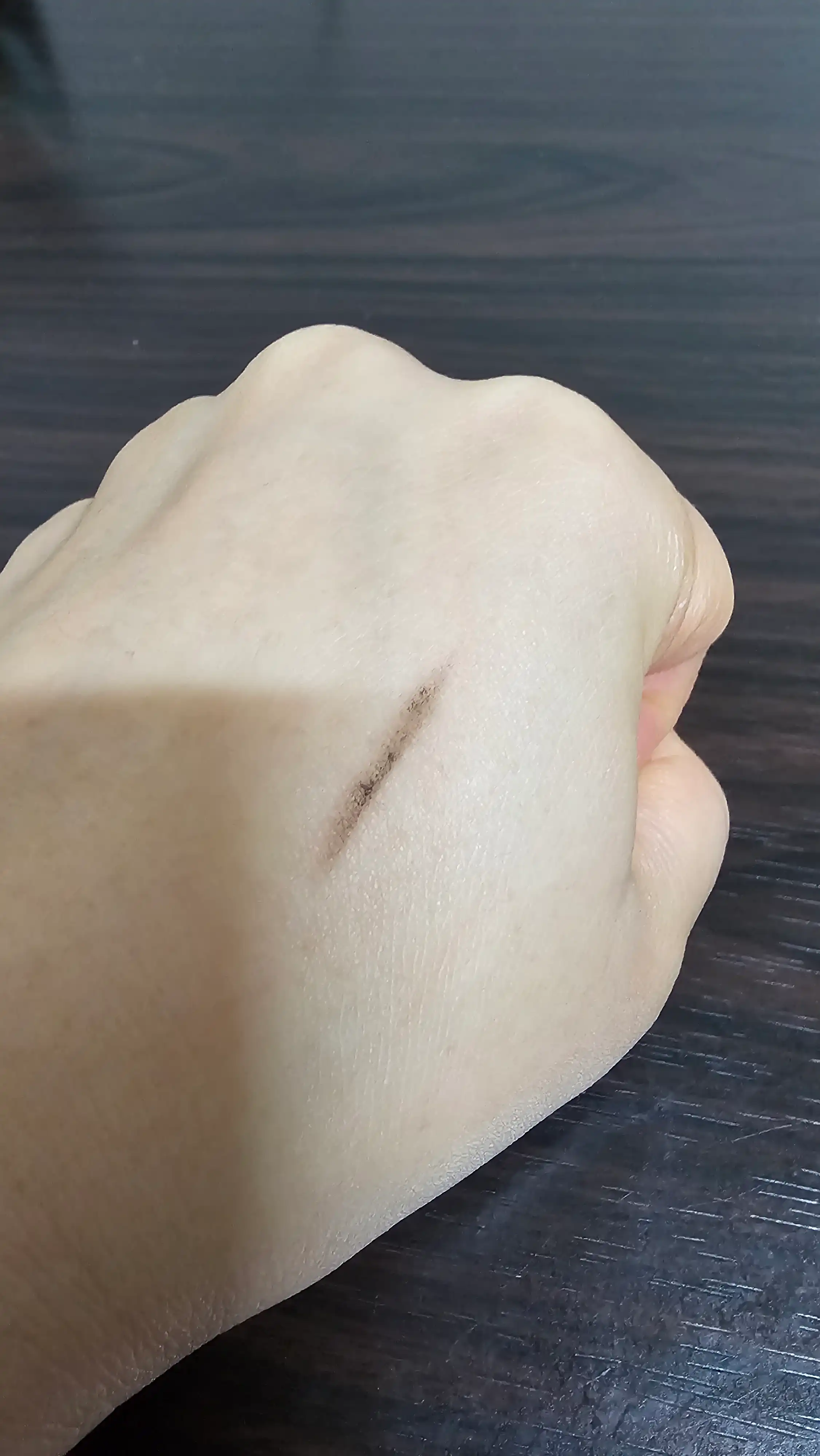 언니의파우치 리뷰 이미지 2 - [스머지프루프 우드 브로우]