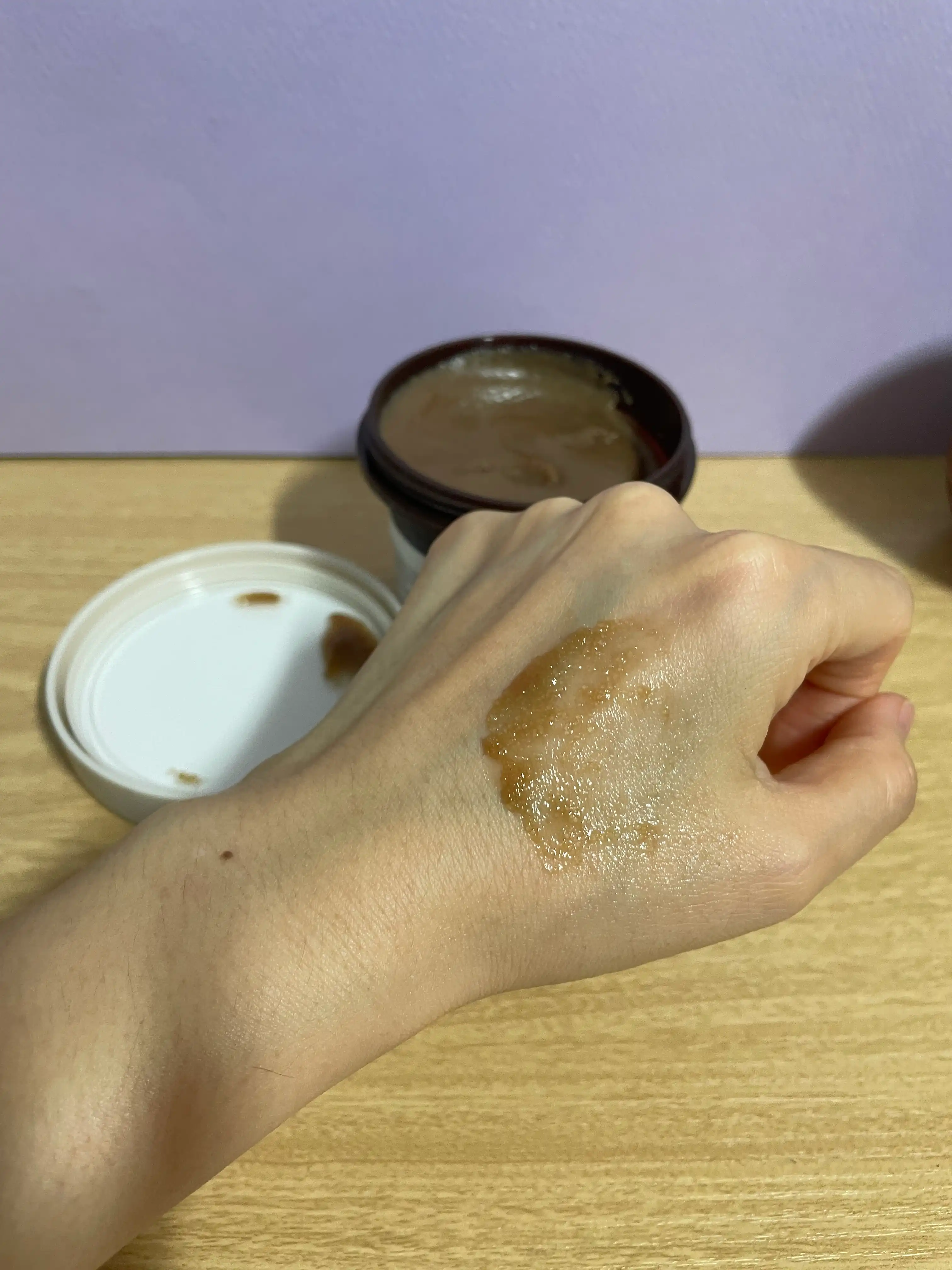 언니의파우치 리뷰 이미지 2 - [블랙슈가 퍼펙트 에센셜 스크럽 2X]