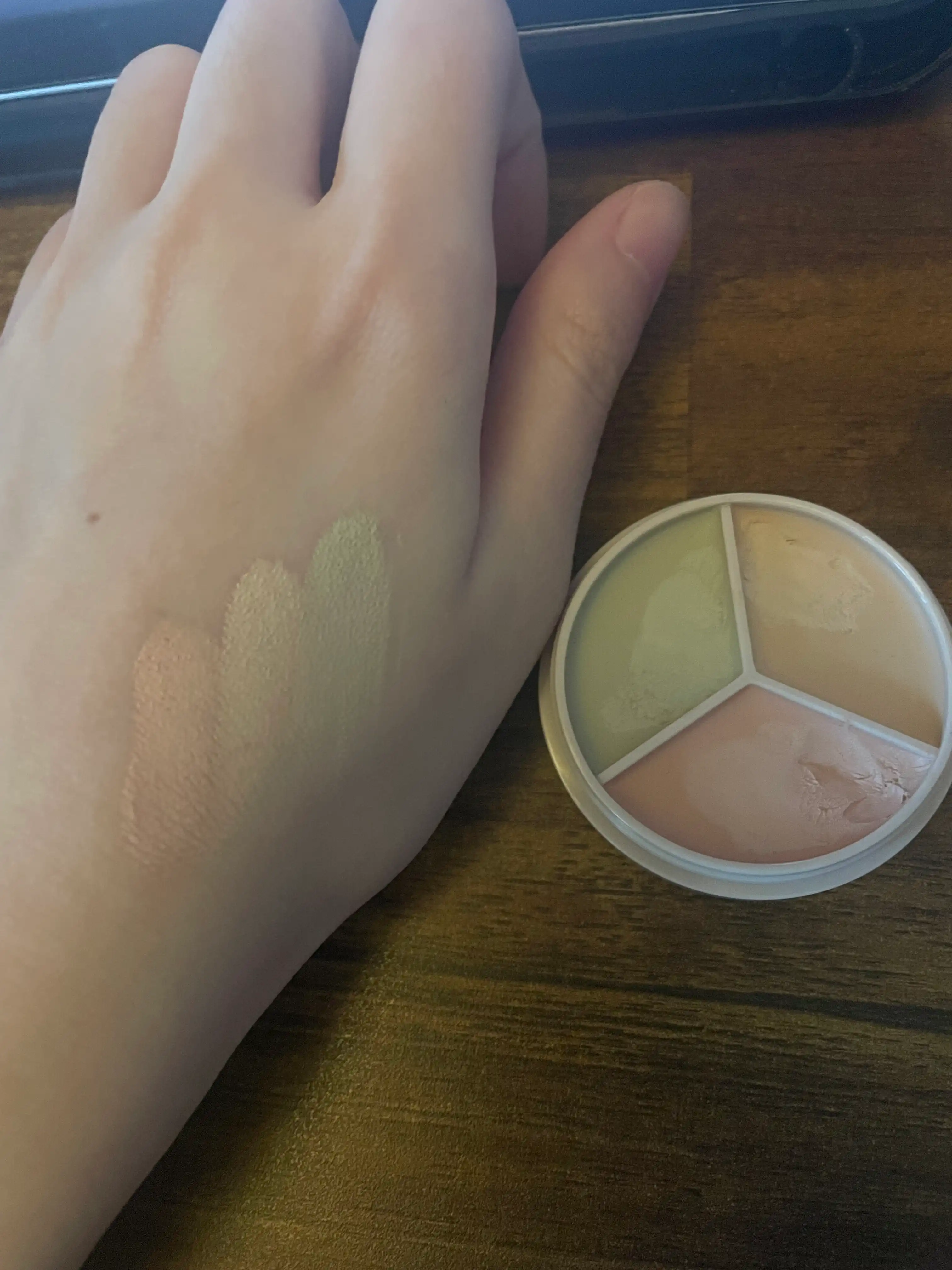 언니의파우치 리뷰 이미지 4 - [(삼색냥이 에디션) 커버 퍼펙션 트리플 팟 컨실러]