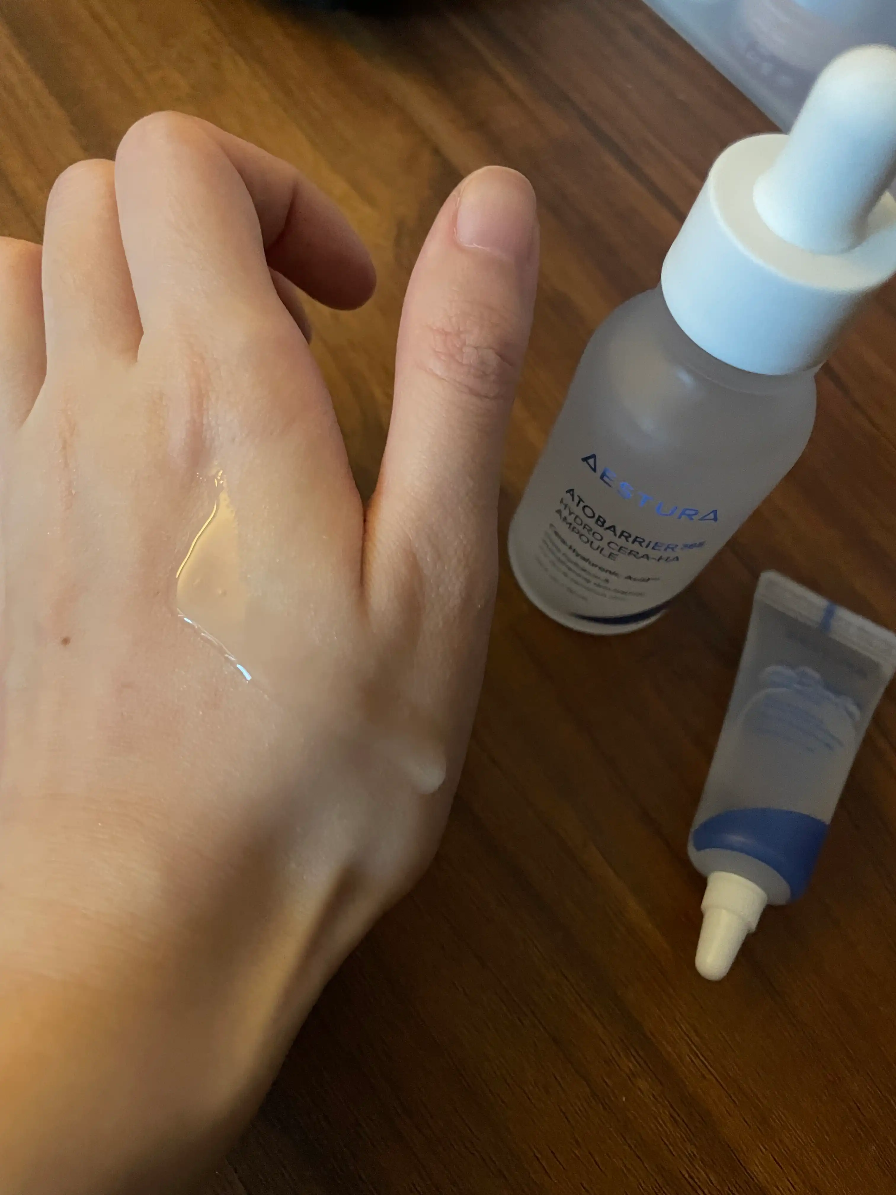 언니의파우치 리뷰 이미지 3 - [아토베리어365 세라 히알 속수분 앰플]