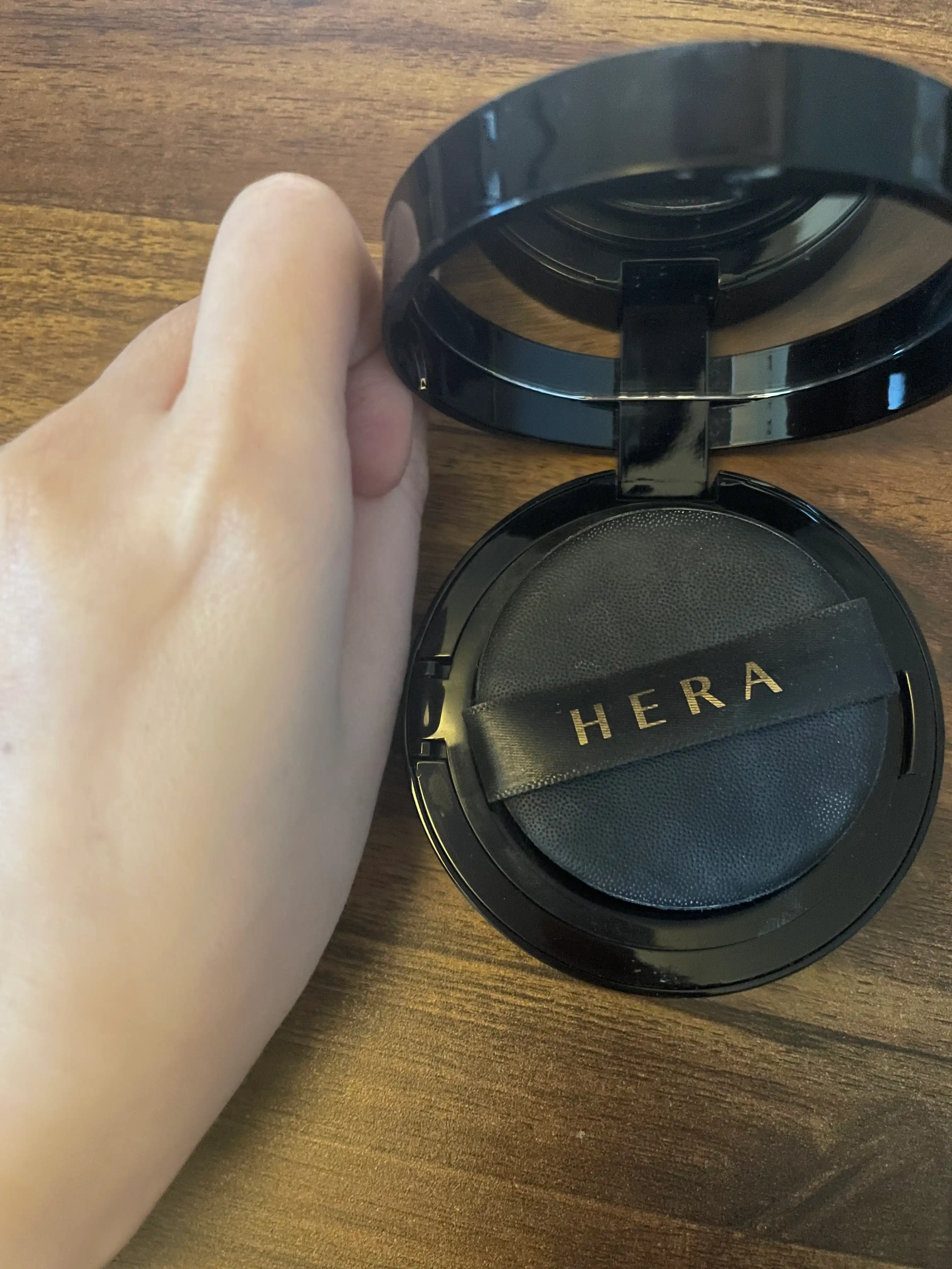 언니의파우치 리뷰 이미지 4 - [블랙 쿠션 파운데이션]