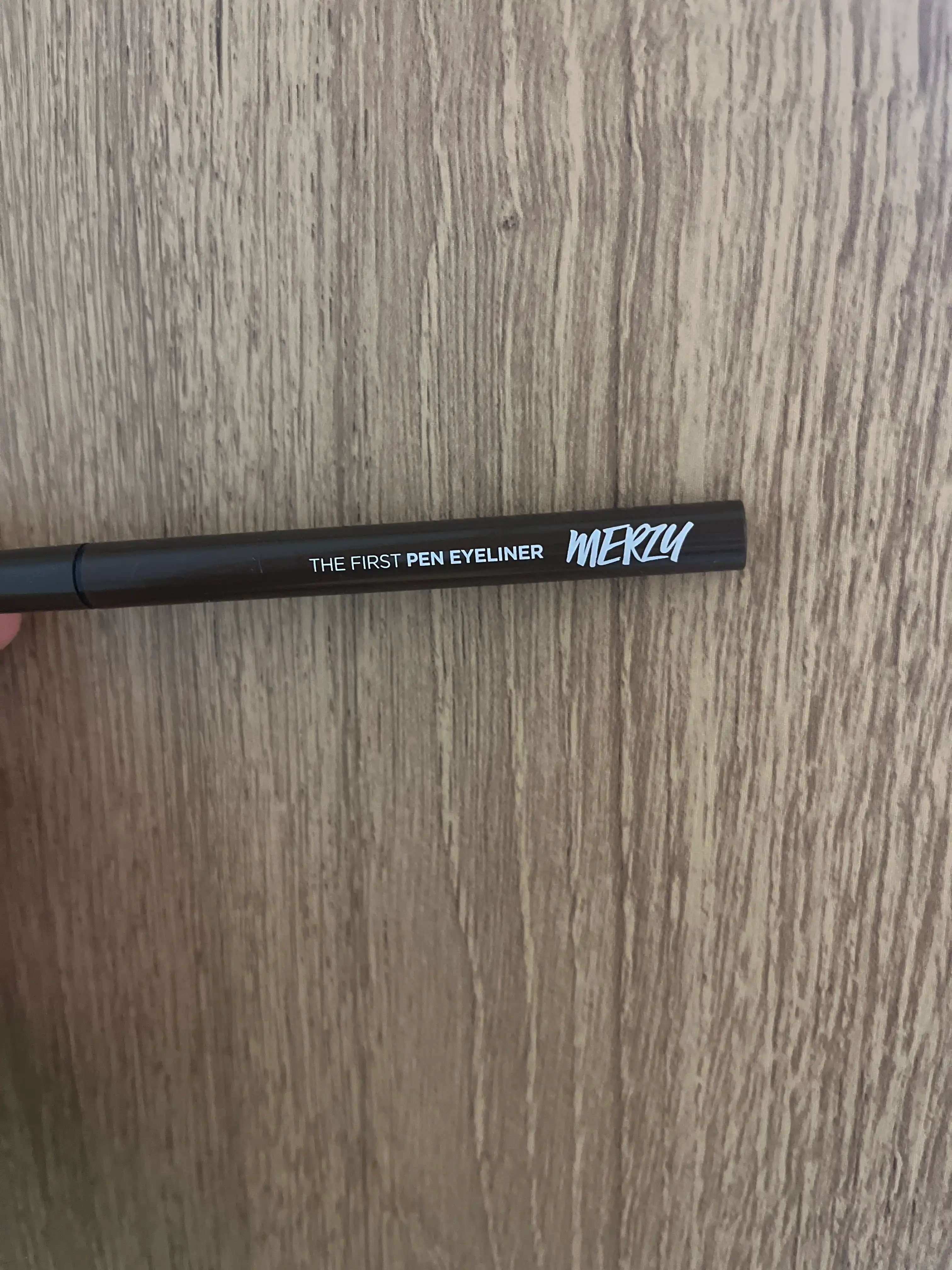 언니의파우치 리뷰 이미지 - [더 퍼스트 펜 아이라이너 [P2 브라우니]]