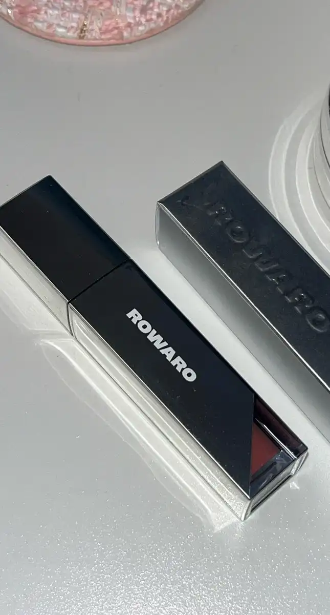 언니의파우치 리뷰 이미지 3 - [블로우 립 글로스]