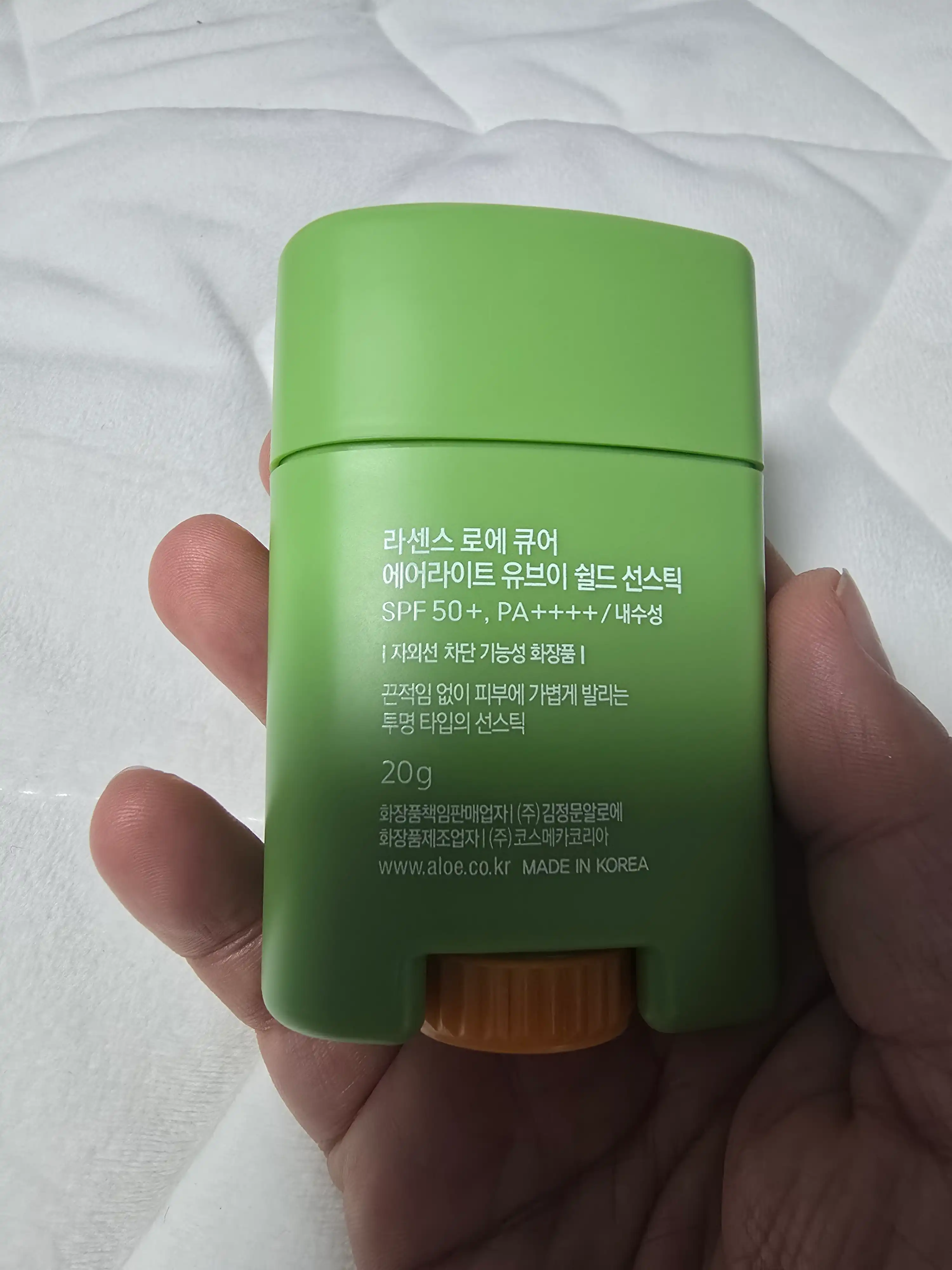 언니의파우치 리뷰 이미지 2 - [라센스 로에 큐어 에어라이트 유브이 쉴드 선스틱]