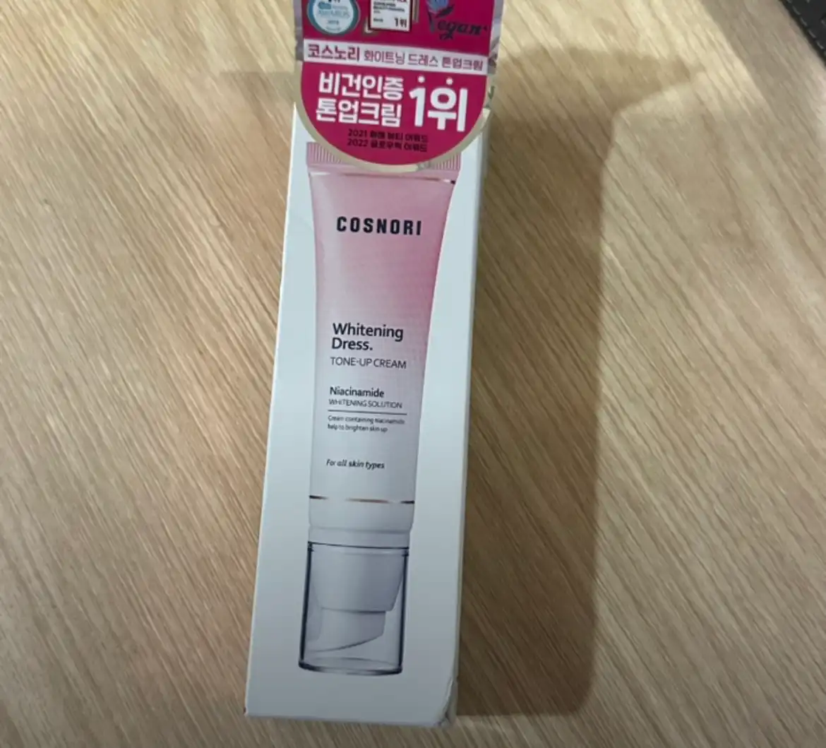 언니의파우치 리뷰 이미지 3 - [화이트닝 드레스 톤업크림]