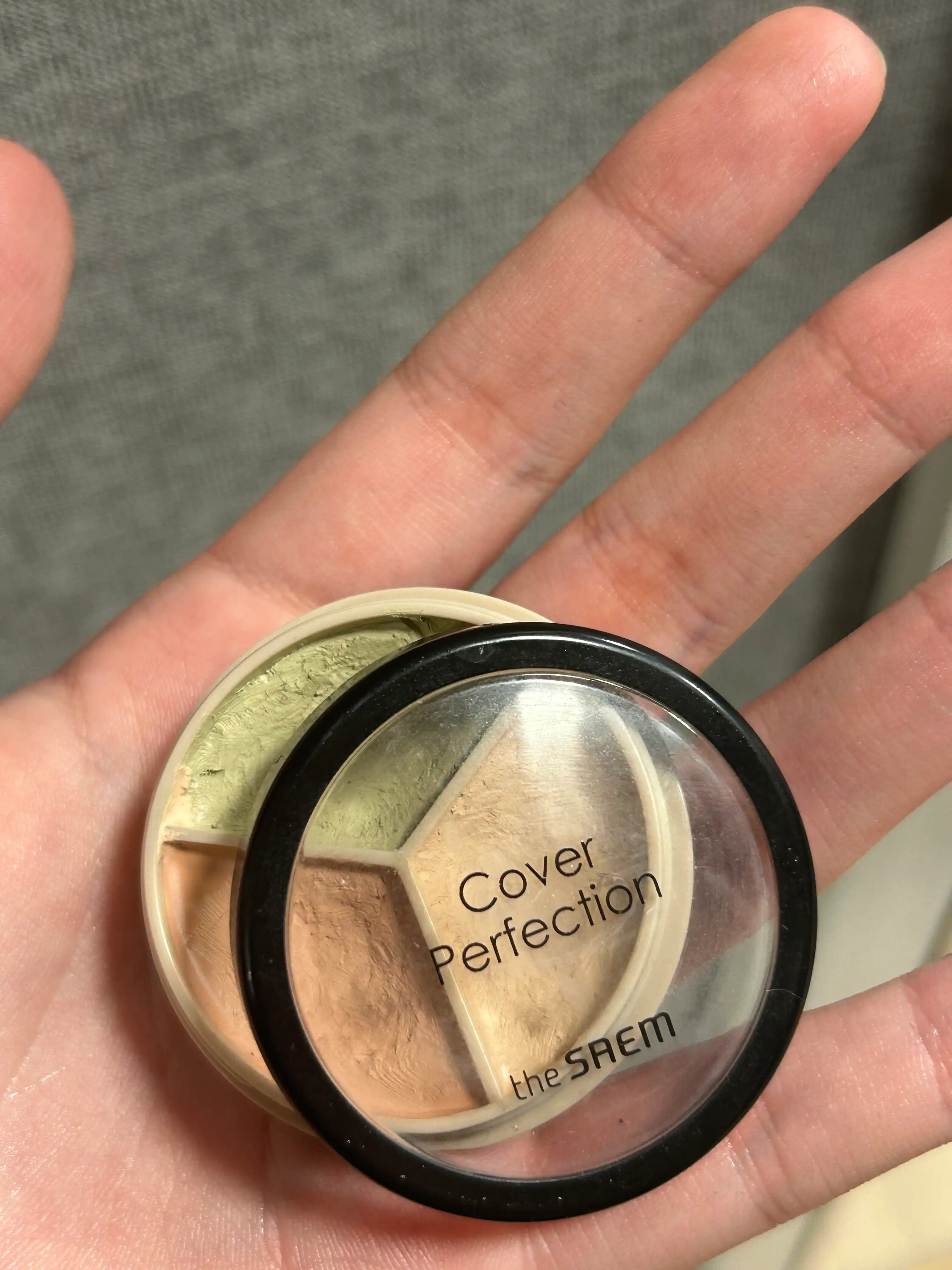 언니의파우치 리뷰 이미지 - [커버 퍼펙션 트리플 팟 컨실러]