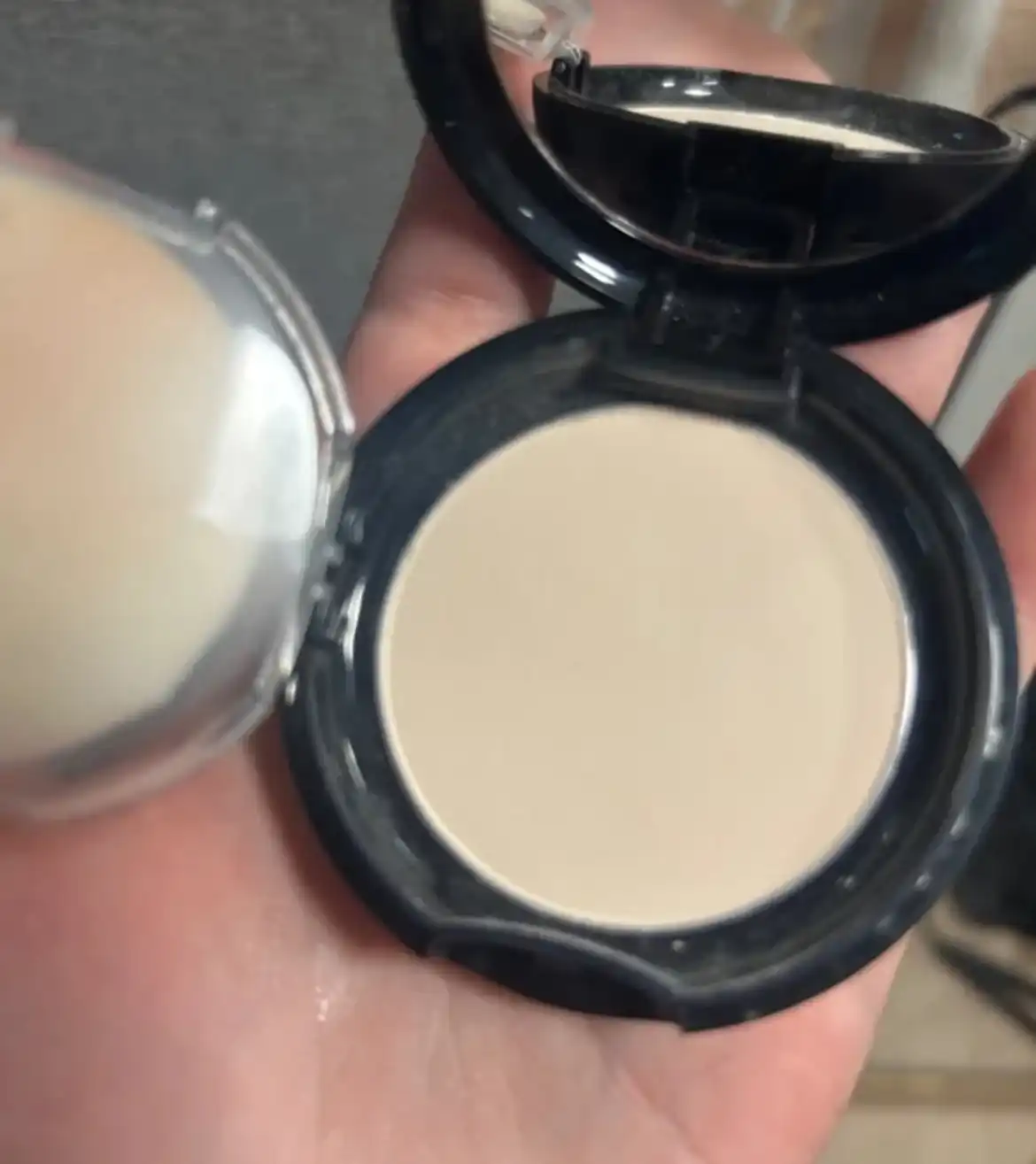 언니의파우치 리뷰 이미지 - [블러 파우더 팩트]