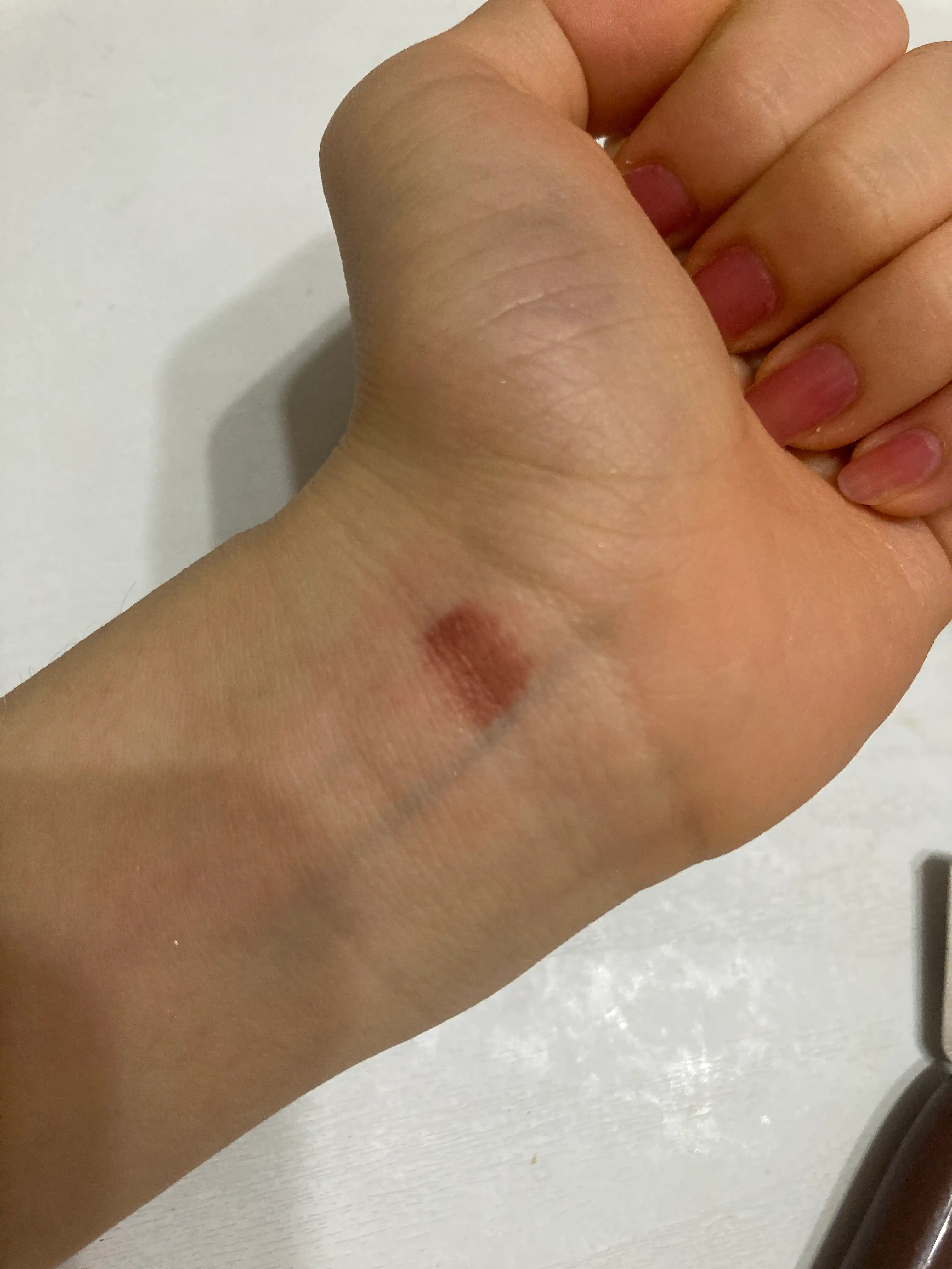 언니의파우치 리뷰 이미지 2 - [더봄 애교살 앤 트임 펜슬]