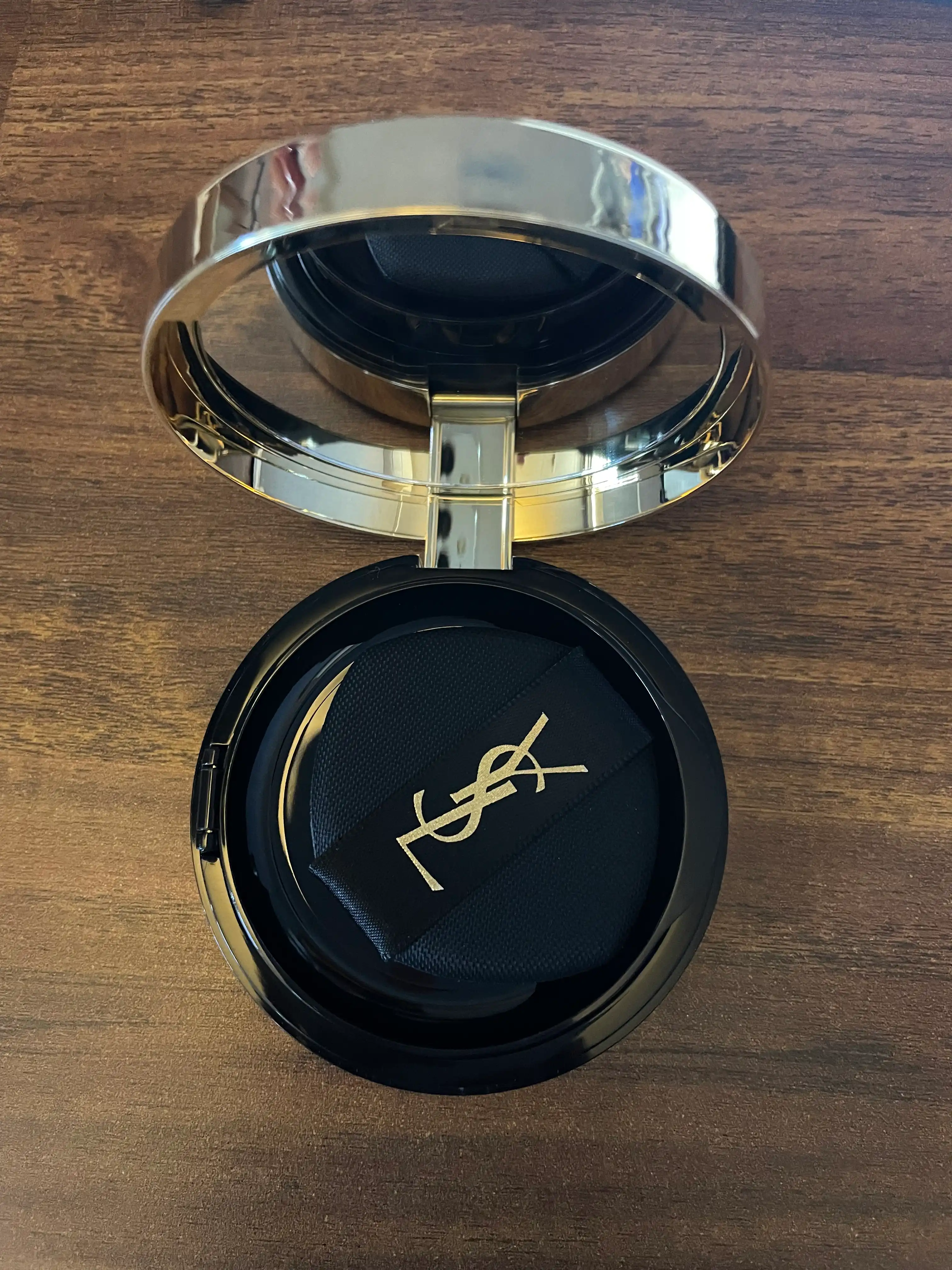 언니의파우치 리뷰 이미지 2 - [엉크르 드 뽀 꾸뛰르 쿠션 파운데이션]