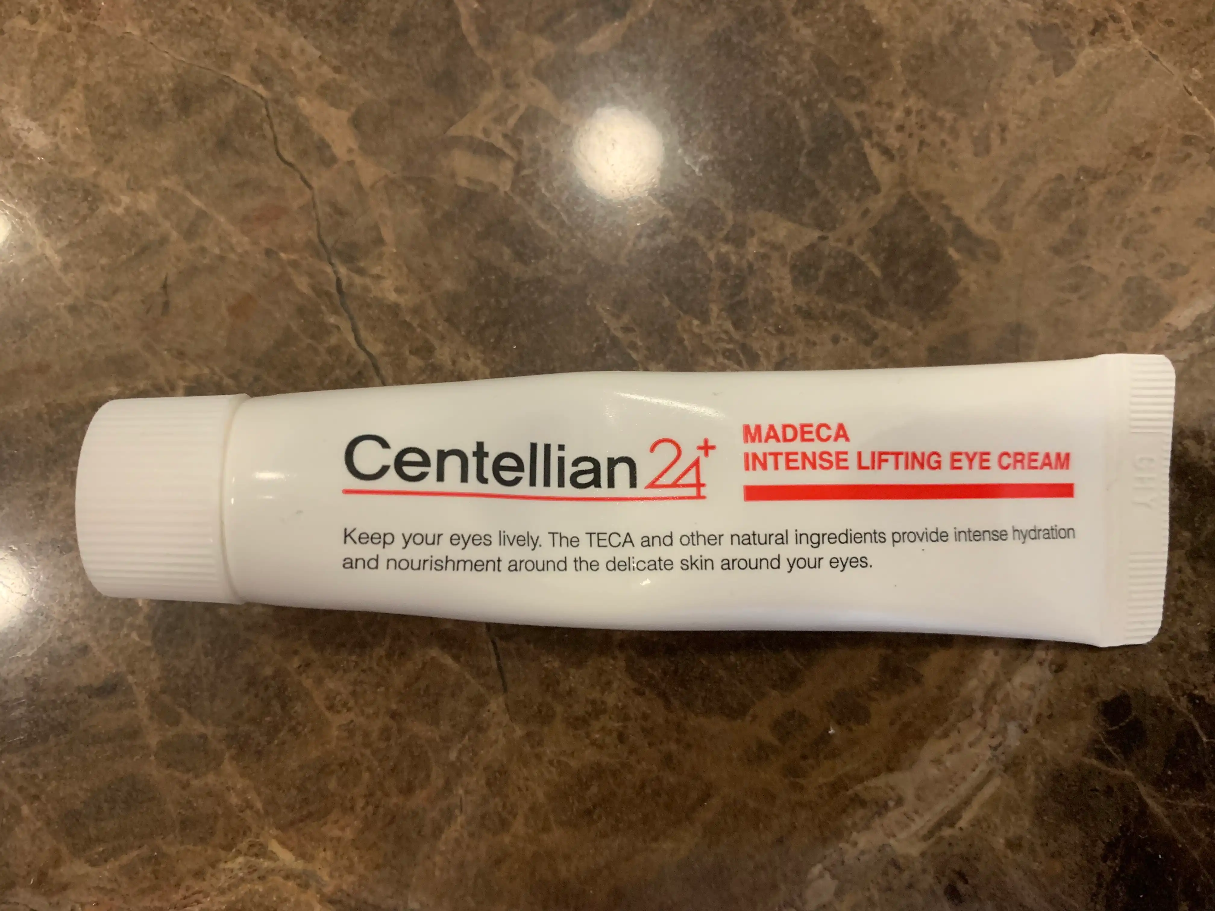 언니의파우치 리뷰 이미지 - [마데카 인텐스 리프팅 아이크림]