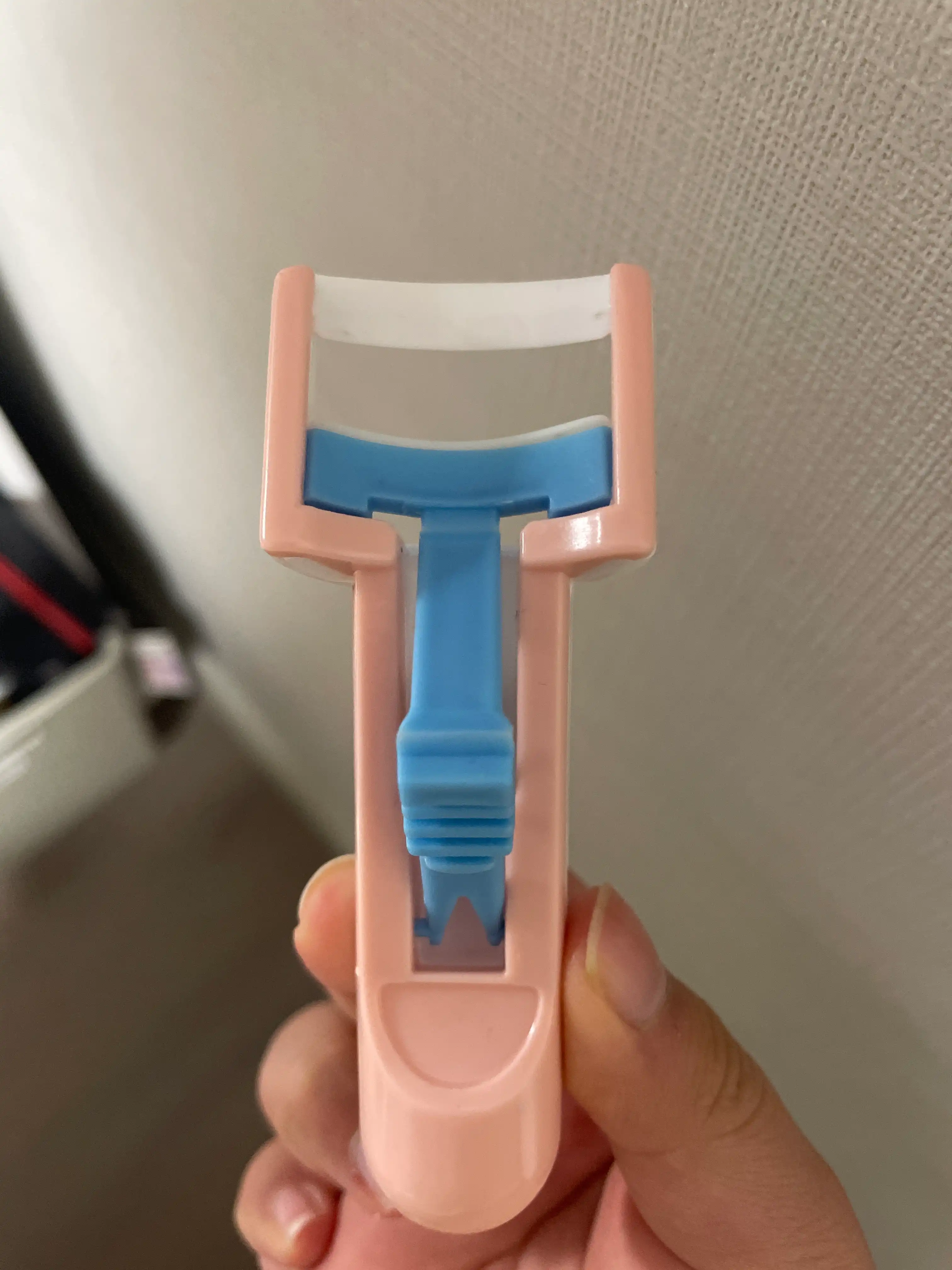 언니의파우치 리뷰 이미지 - [실속형 뷰러]