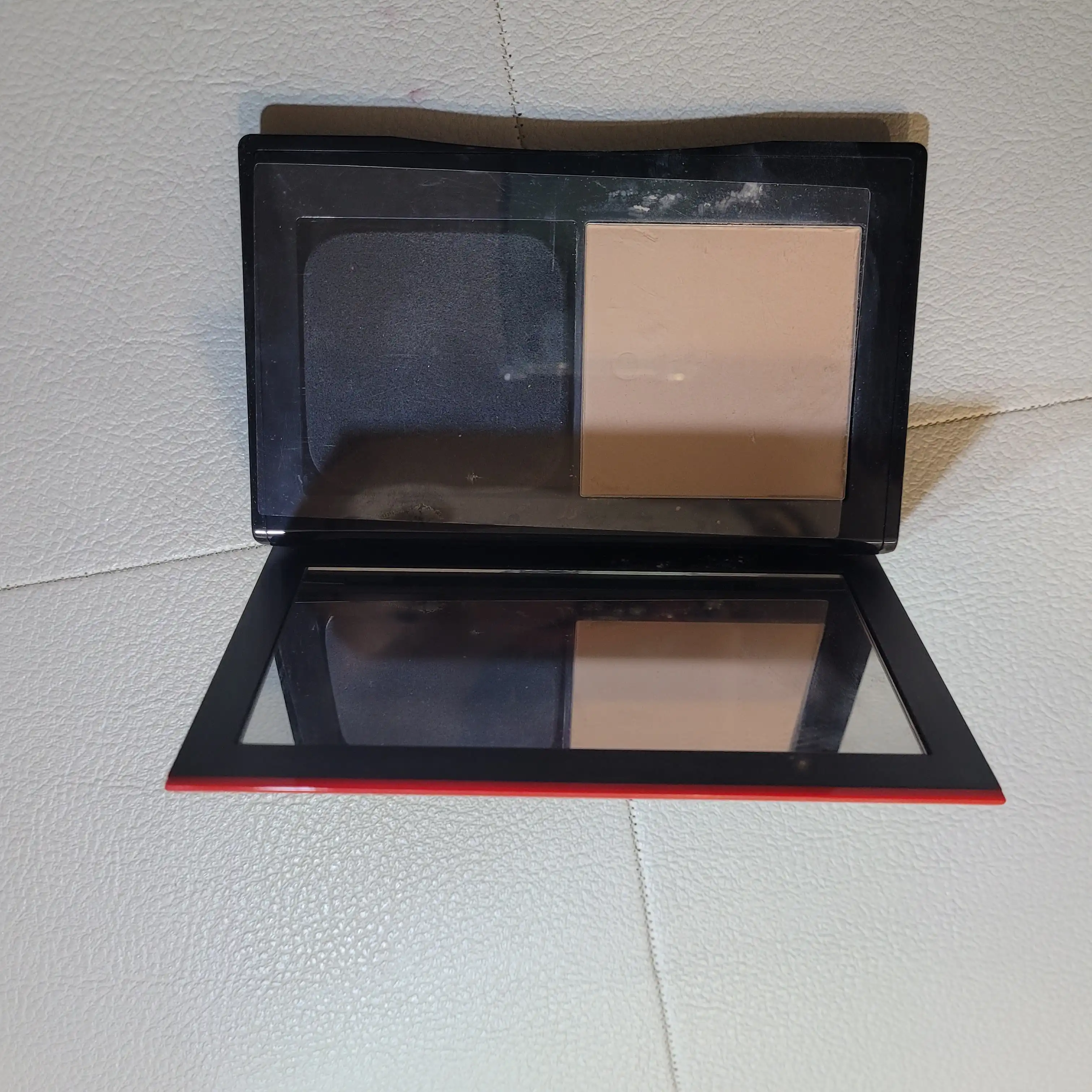 언니의파우치 리뷰 이미지 2 - [싱크로 스킨 셀프 리프레싱 커스텀 피니쉬 파우더 파운데이션]