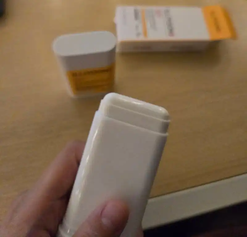 언니의파우치 리뷰 이미지 2 - [데일리 무기자차 선스틱]