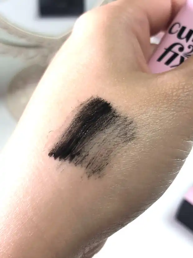 언니의파우치 리뷰 이미지 3 - [컬 픽스 마스카라]