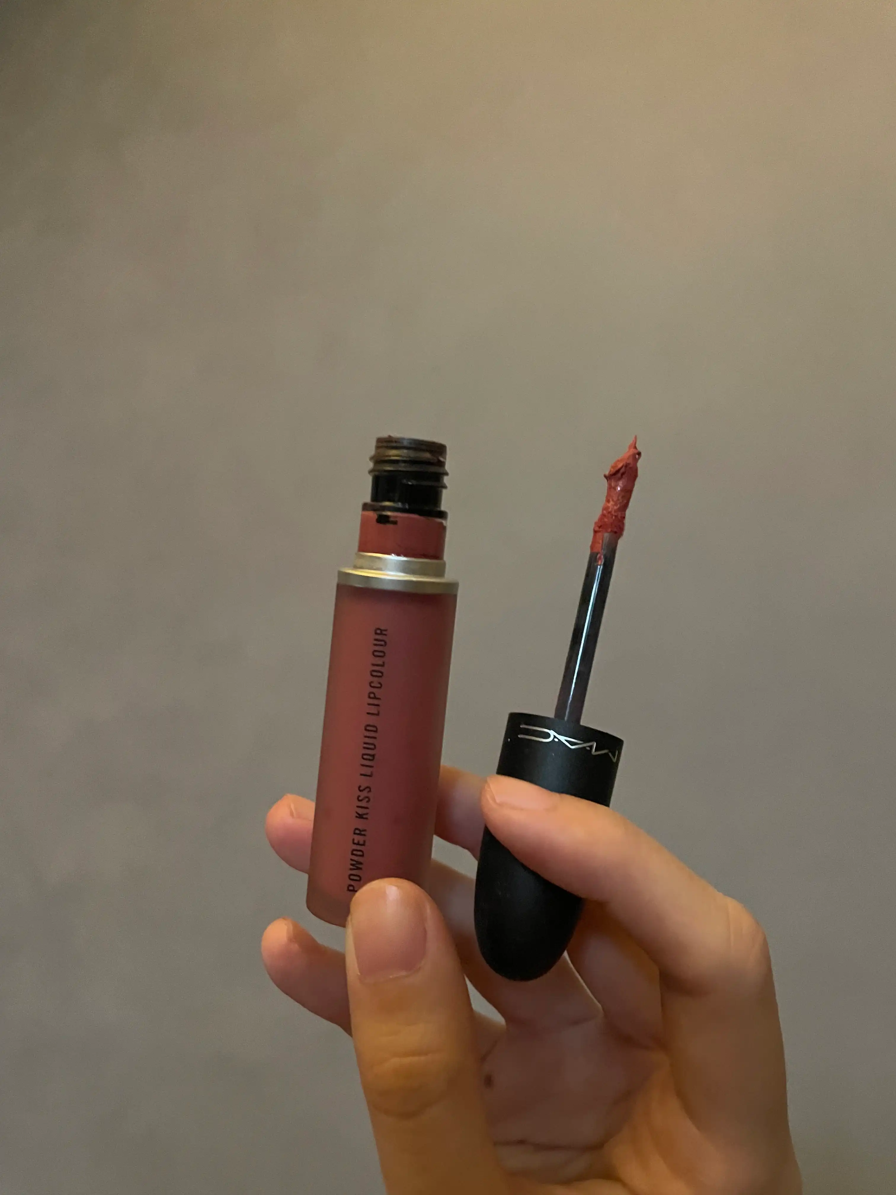 언니의파우치 리뷰 이미지 2 - [파우더 키스 리퀴드 립컬러]