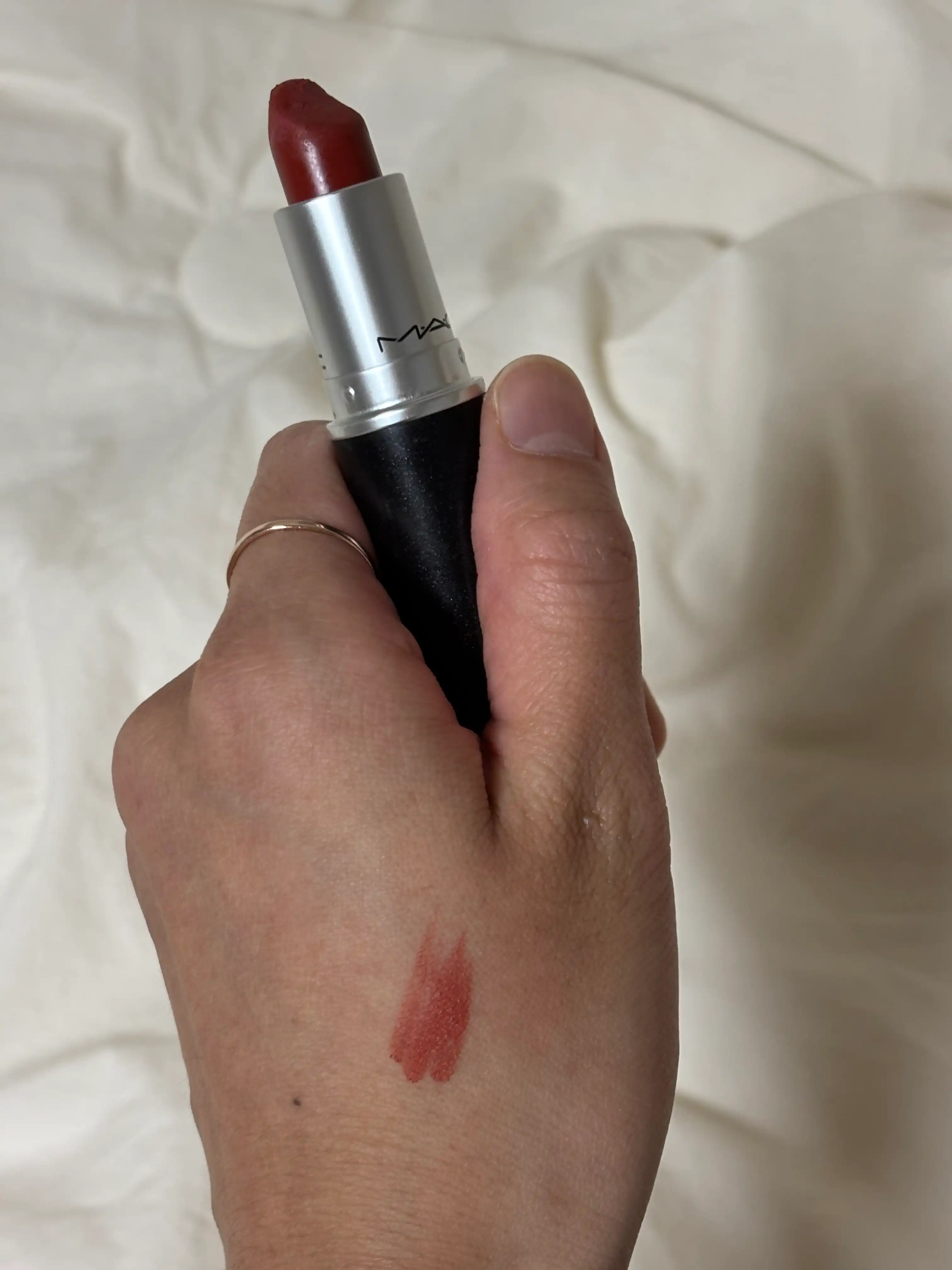 언니의파우치 리뷰 이미지 3 - [맥시멀 실키 매트 립스틱]