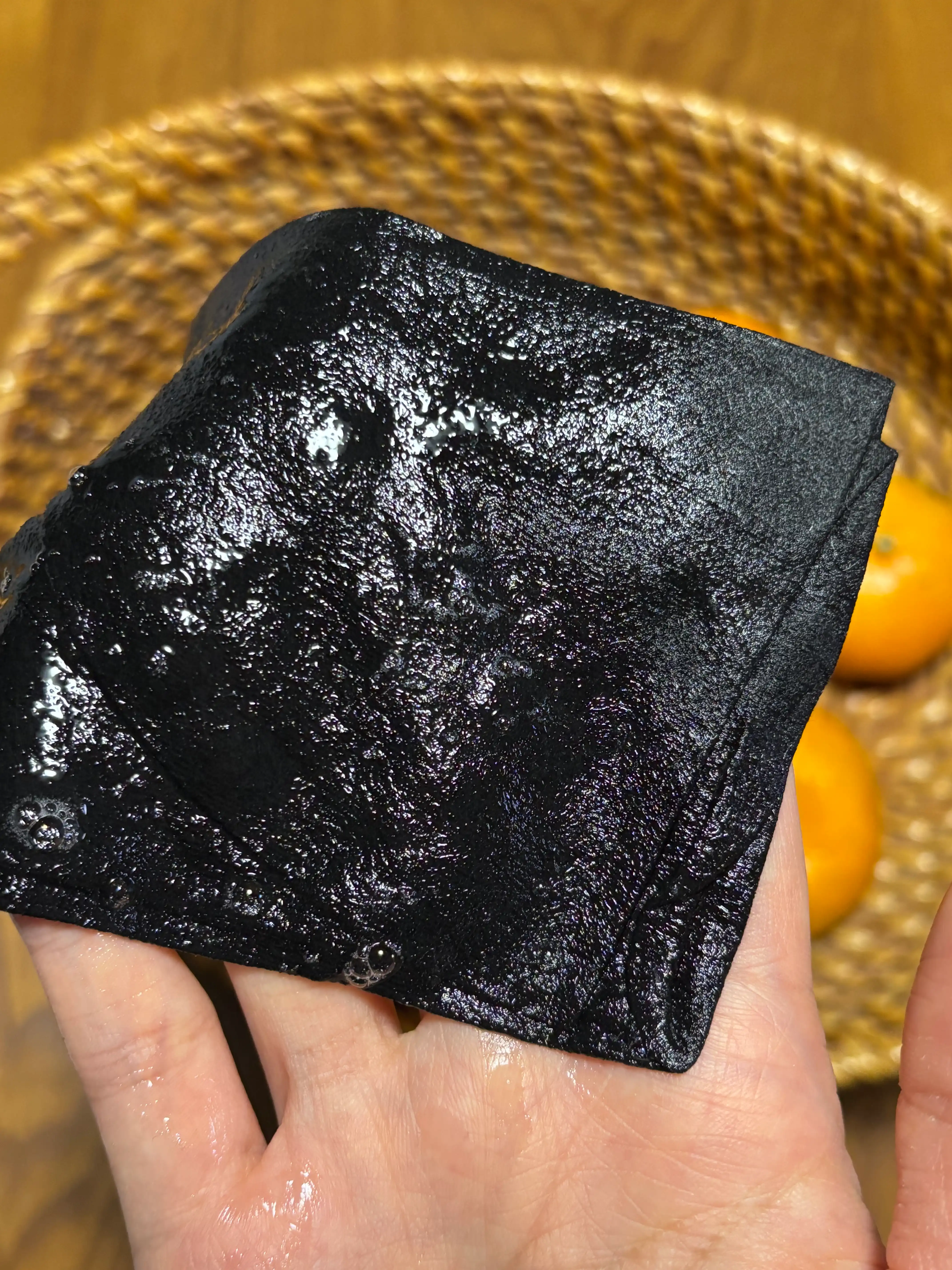 언니의파우치 리뷰 이미지 2 - [더블유에치피 미백수분 블랙 마스크 이엑스]