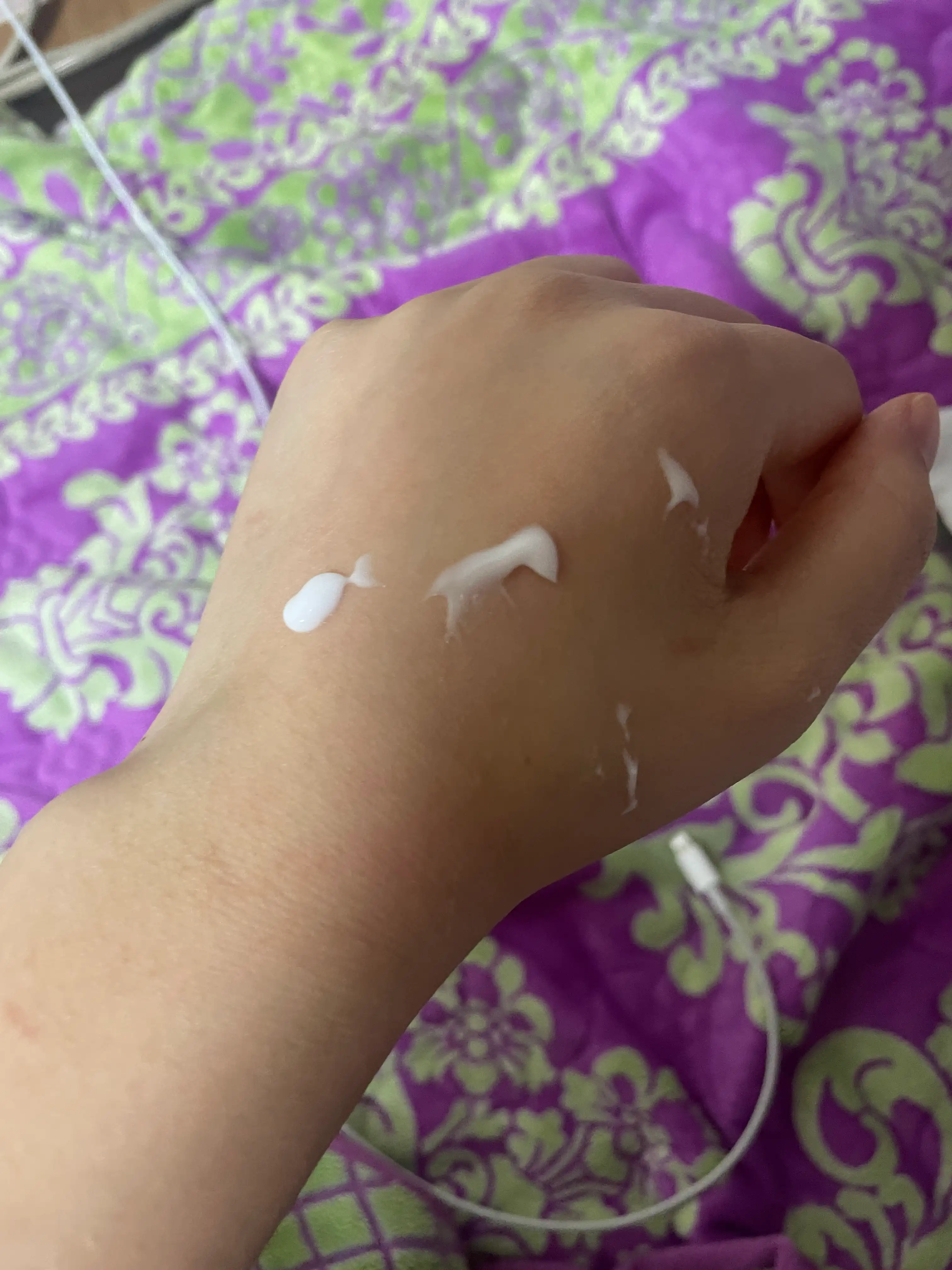 언니의파우치 리뷰 이미지 2 - [퍼퓸 핸드크림 [97 에이프릴 코튼]]