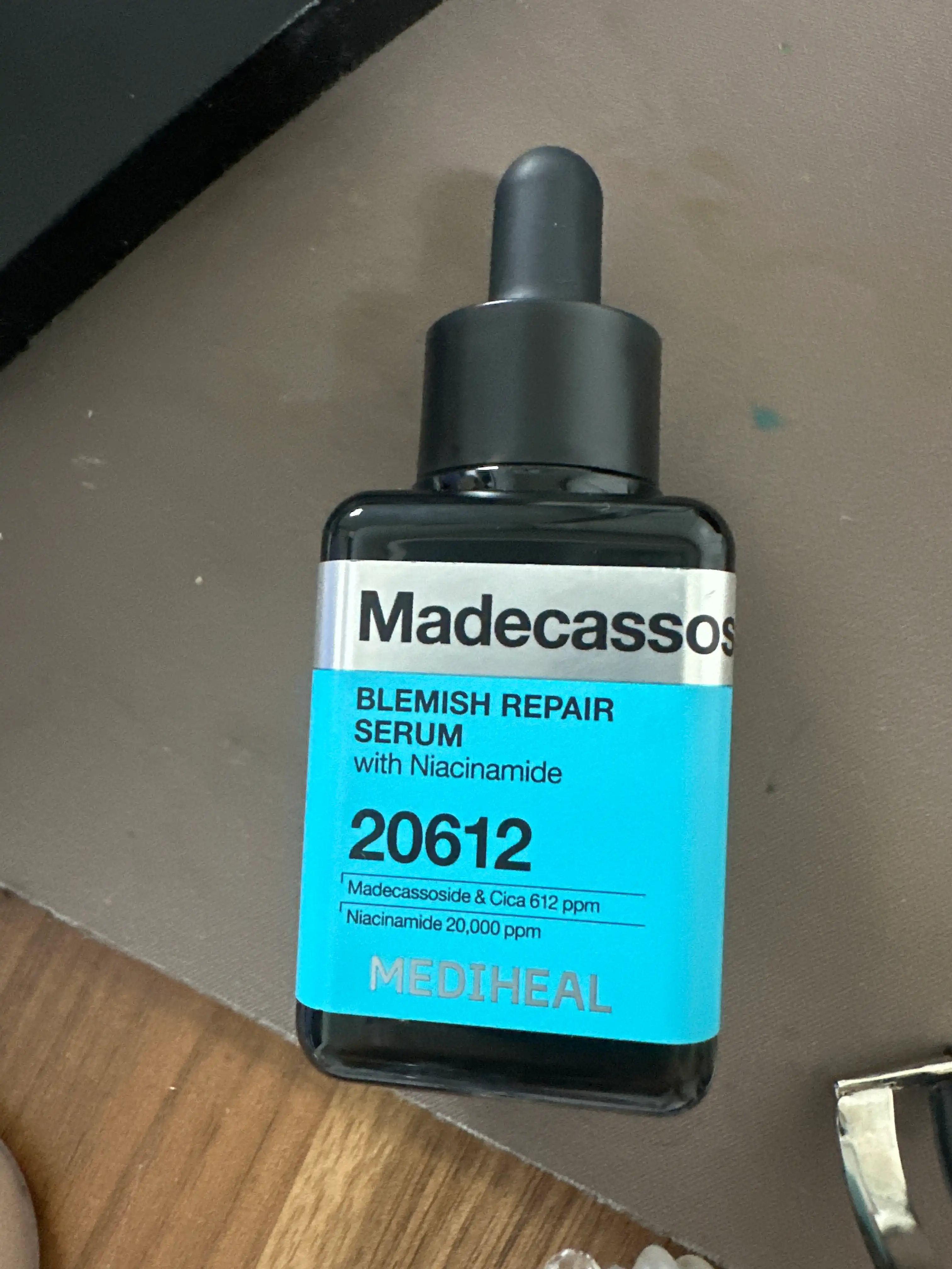 언니의파우치 리뷰 이미지 - [마데카소사이드 흔적 리페어 세럼]