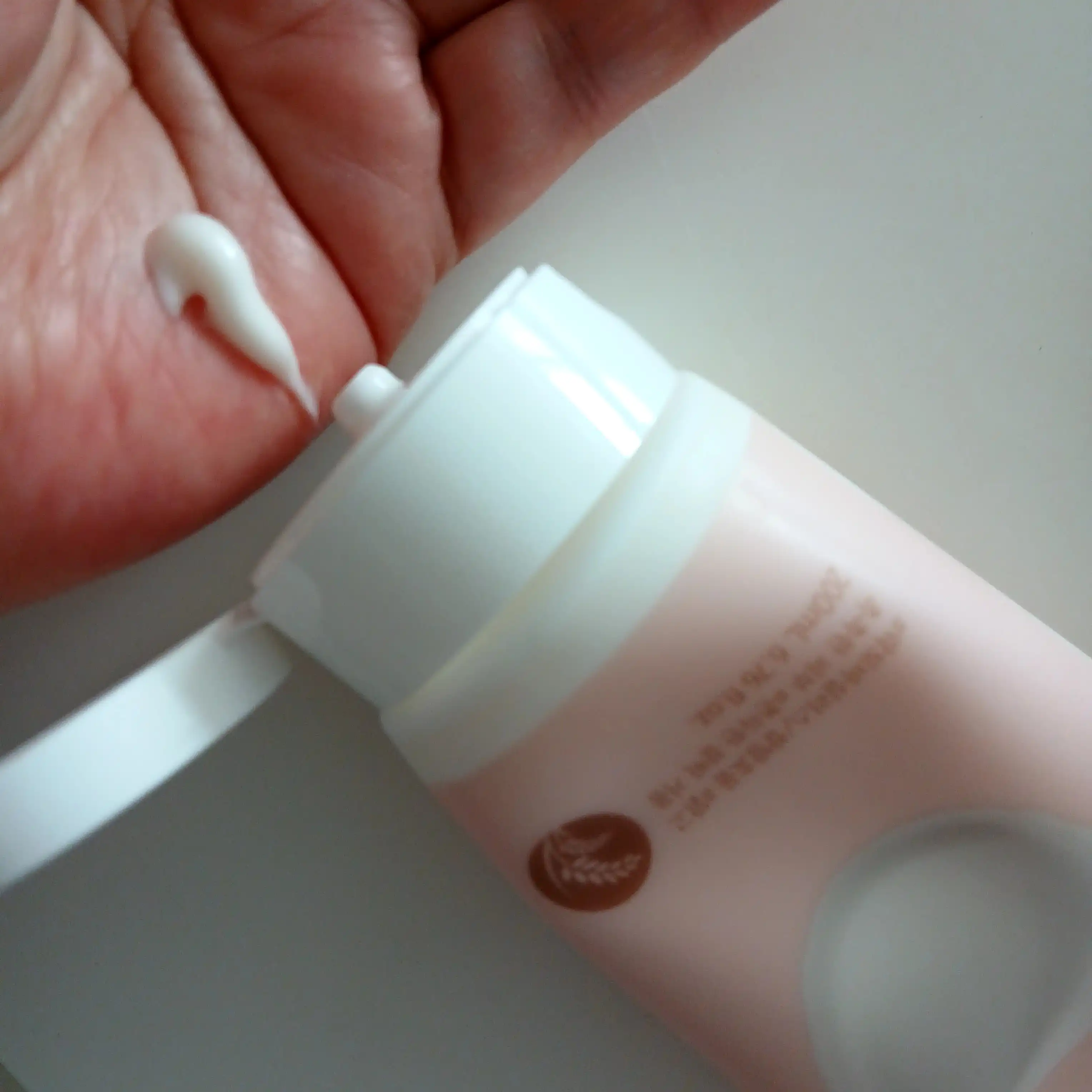 언니의파우치 리뷰 이미지 2 - [쌀 클렌징 폼]