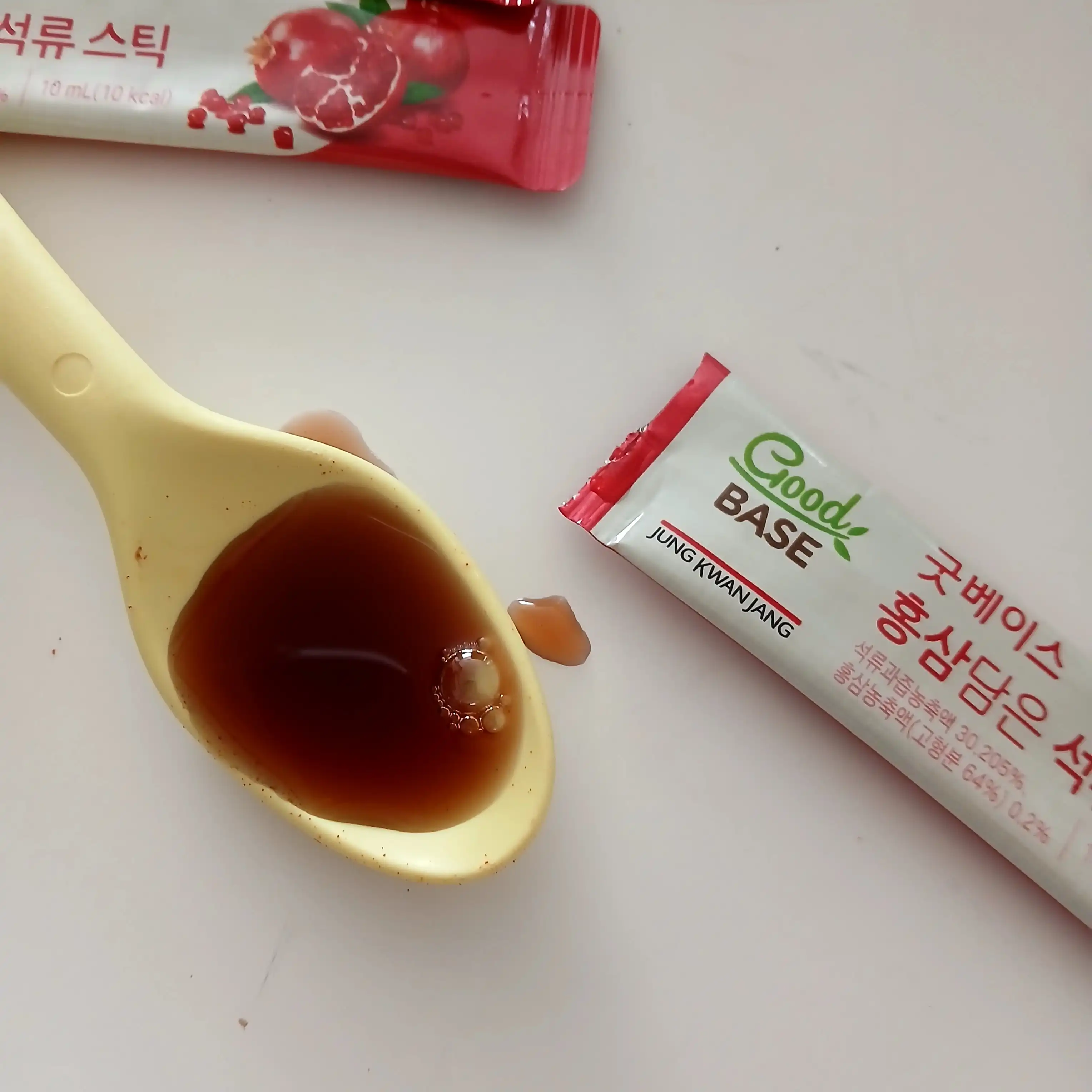 언니의파우치 리뷰 이미지 2 - [굿베이스 홍삼담은 석류스틱]