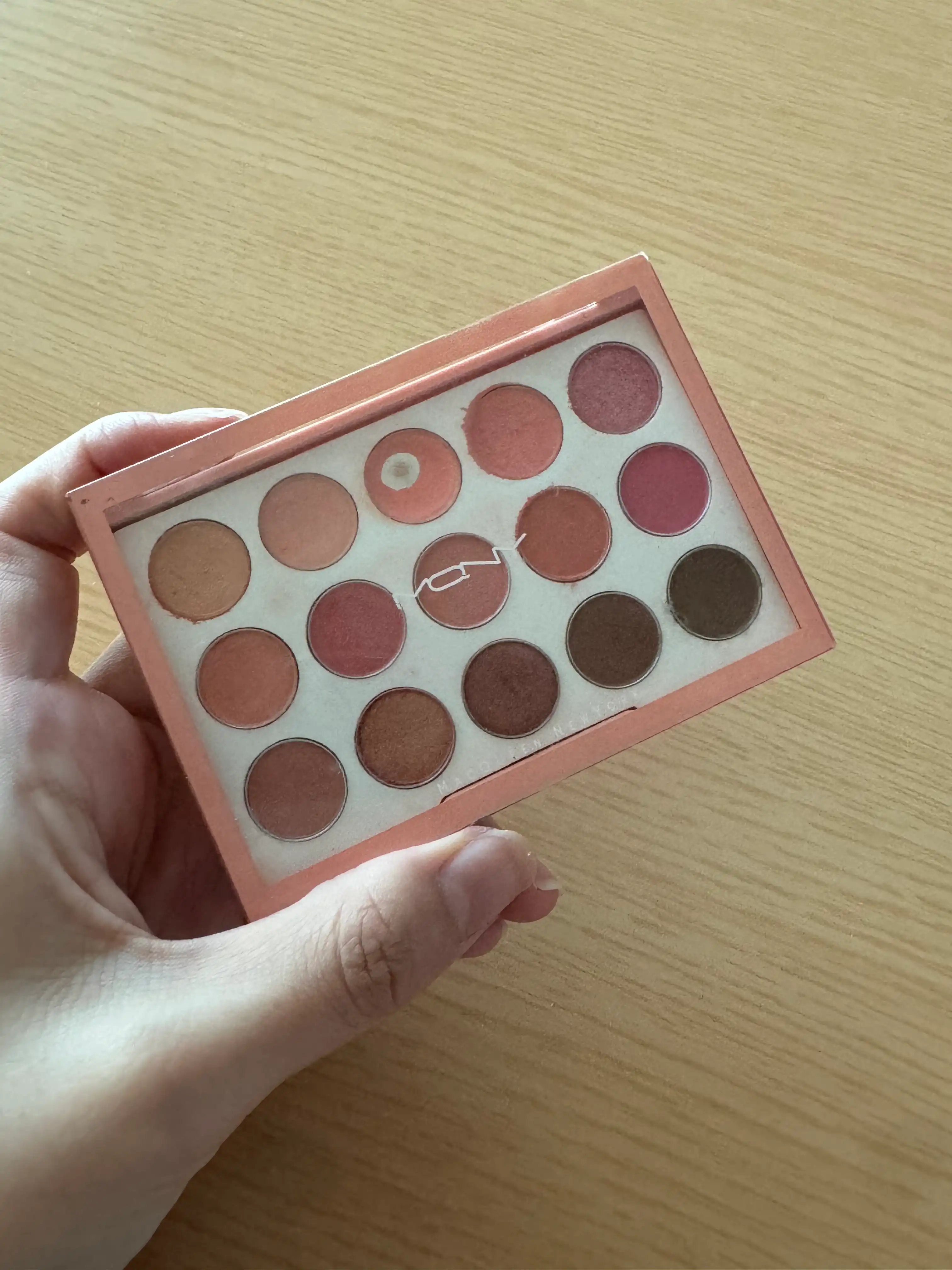 언니의파우치 리뷰 이미지 - [1001 톤온톤 섀도우팔레트 [코랄에디션]]