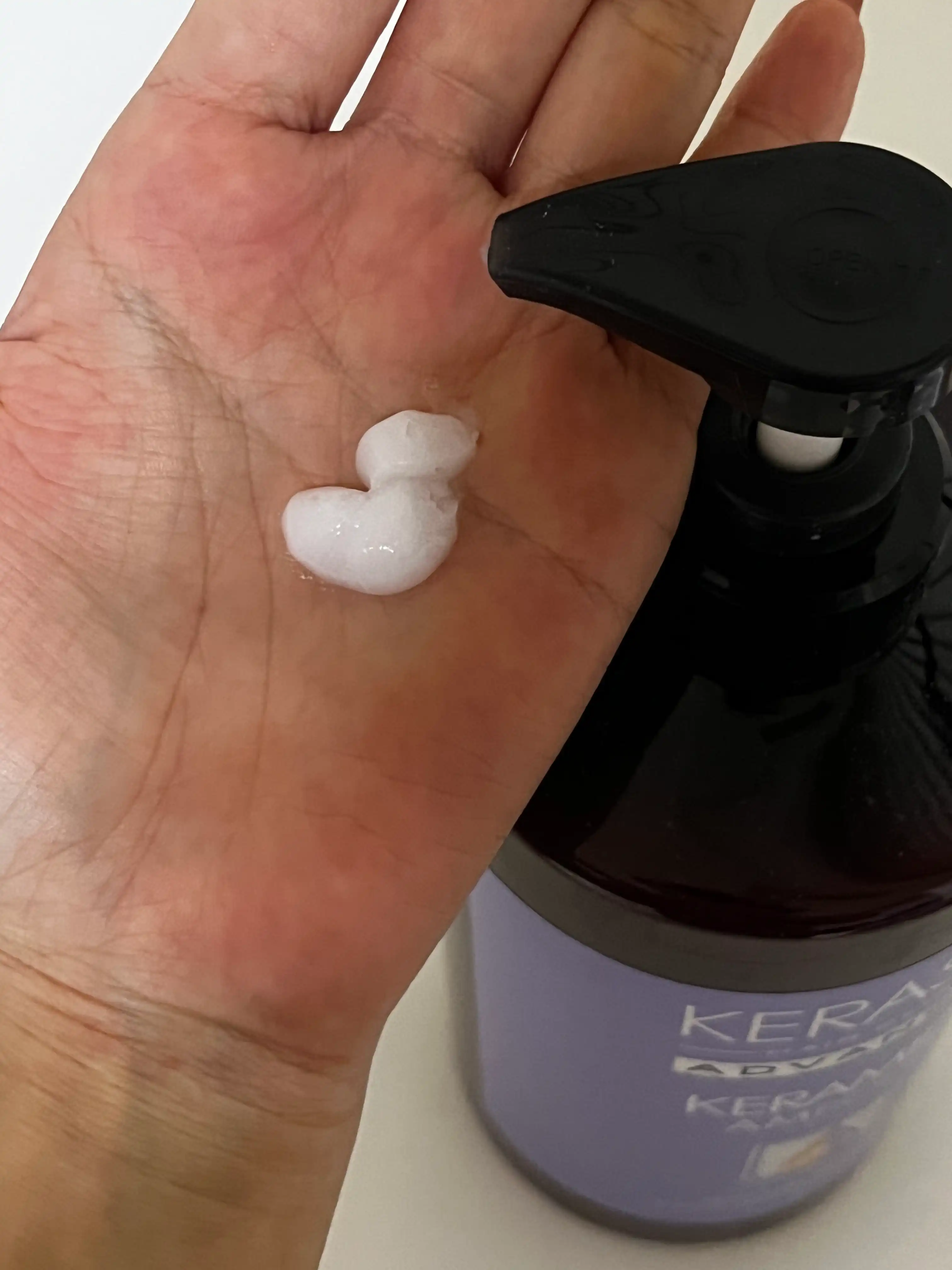 언니의파우치 리뷰 이미지 2 - [케라마이드 반곱슬 손상모 클리닉 트리트먼트]