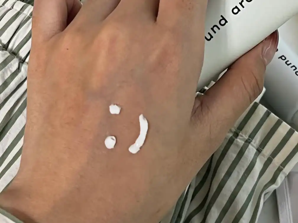 언니의파우치 리뷰 이미지 2 - [센티드 핸드크림 페일 피오니]