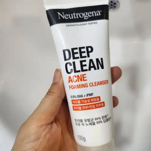 언니의파우치 리뷰 이미지 - [딥클린 아크네 포밍 클렌저]