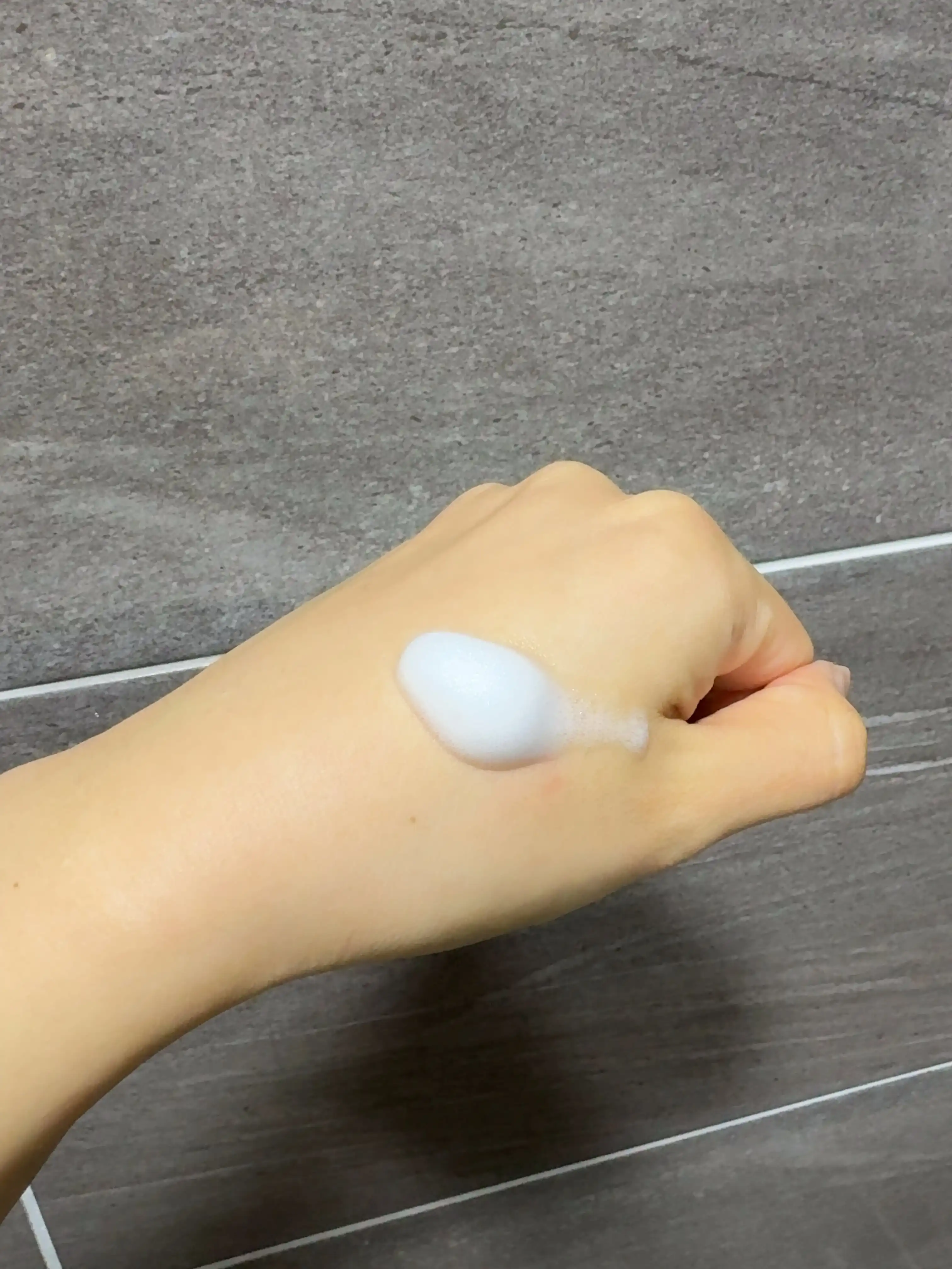 언니의파우치 리뷰 이미지 3 - [PH4.5 약산성 로즈 버블 여성청결제]