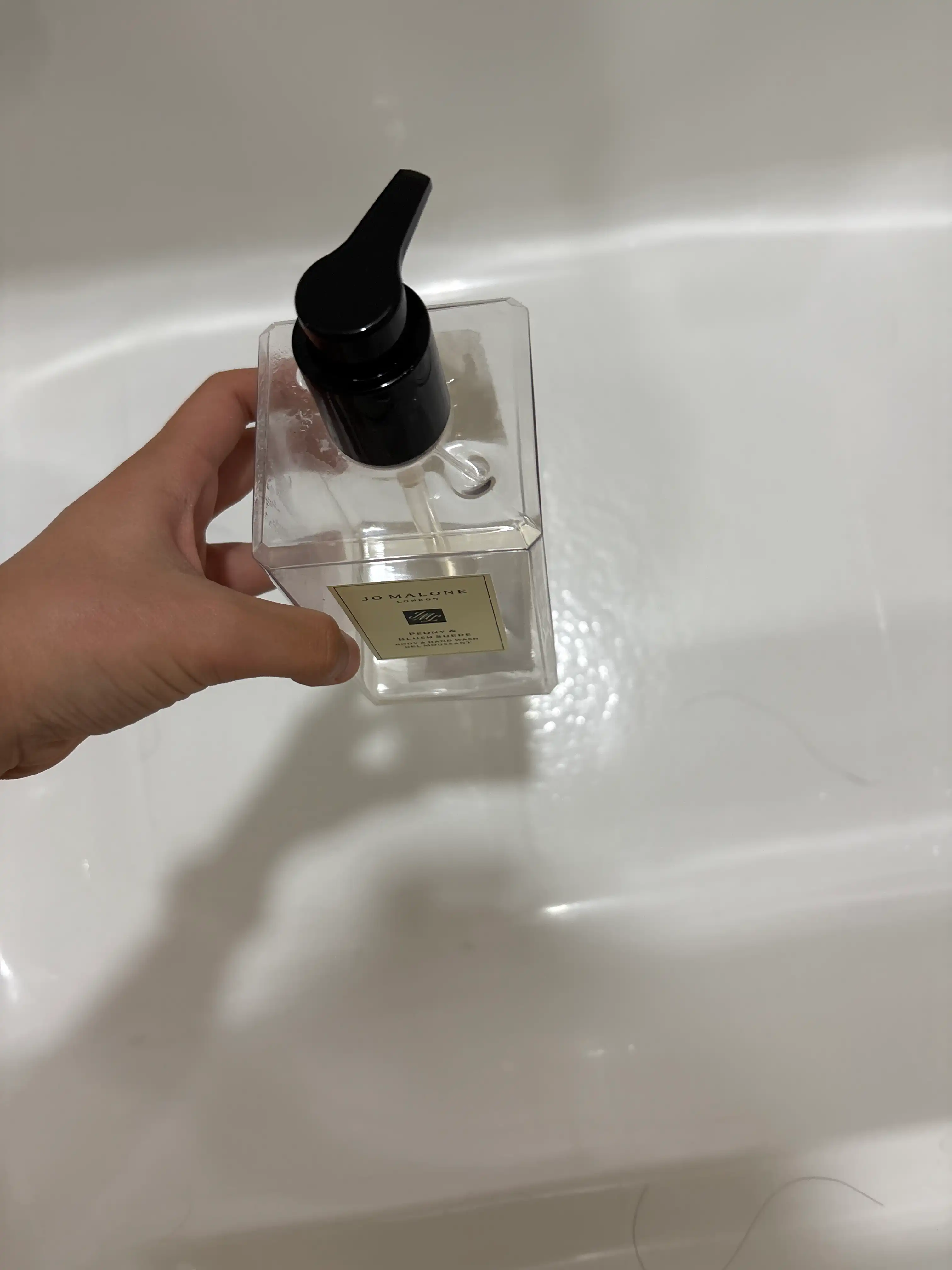 언니의파우치 리뷰 이미지 2 - [잉글리쉬 페어 앤 프리지아 바디 앤 핸드 워시]