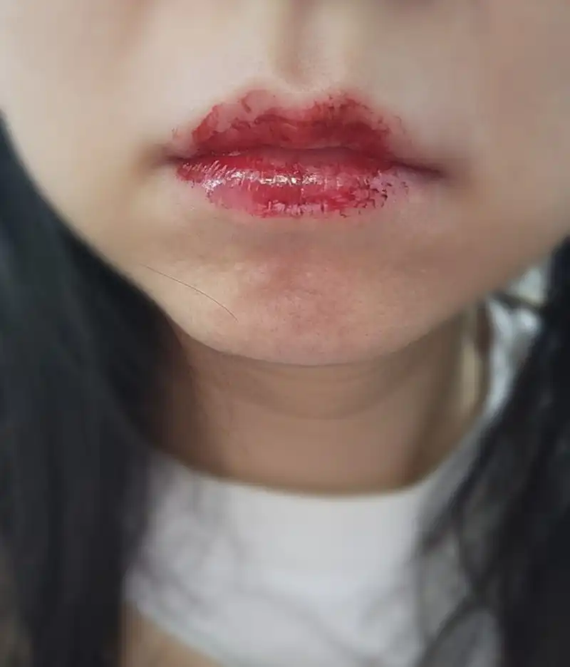 언니의파우치 리뷰 이미지 2 - [립 타투 스티커]