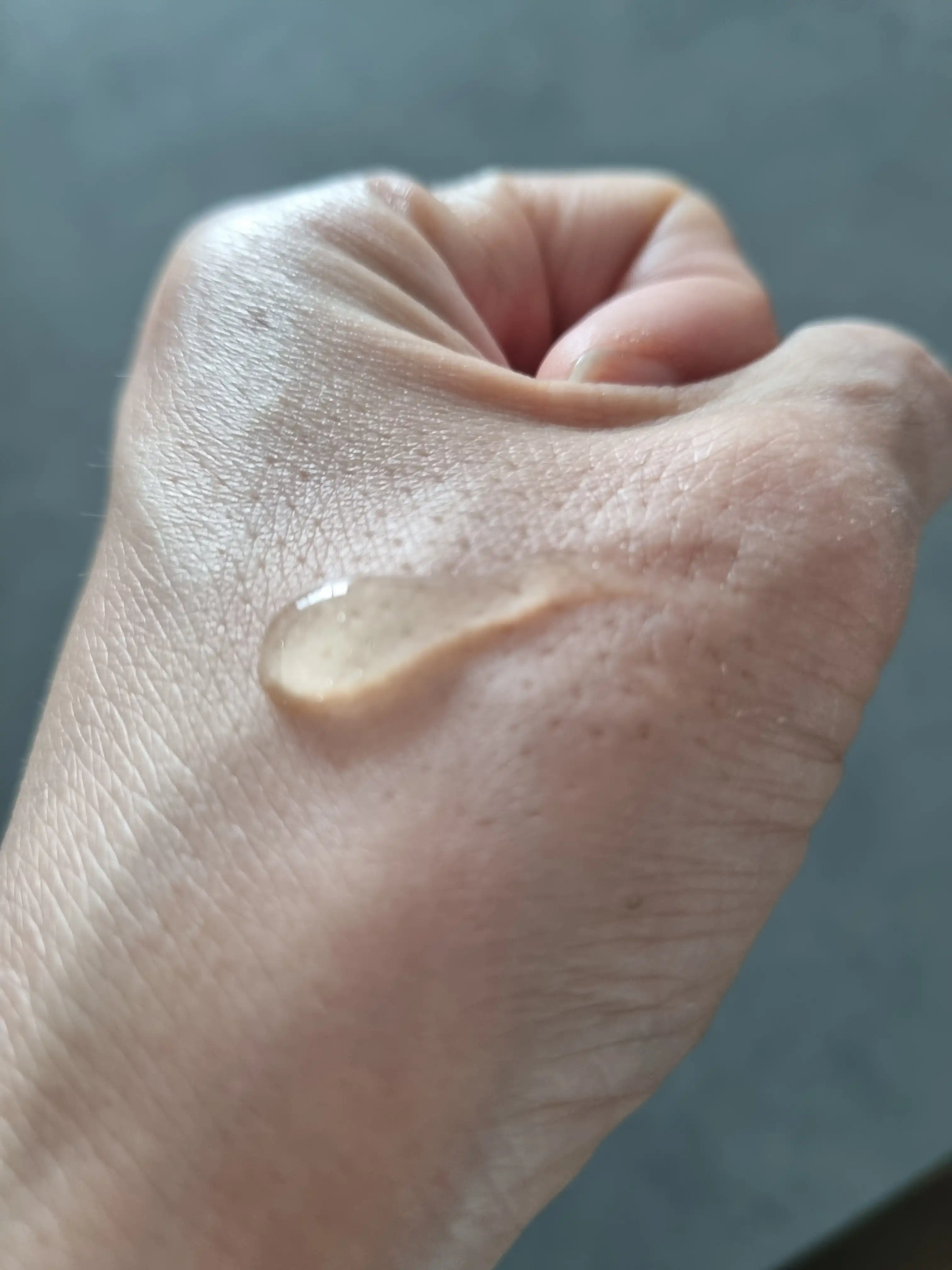 언니의파우치 리뷰 이미지 3 - [청귤 비타C 잡티 케어 세럼 알파]