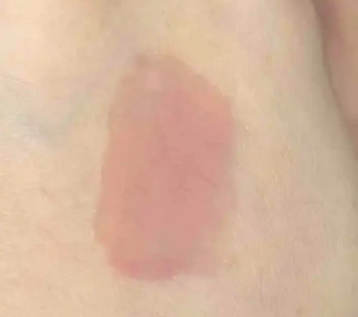 언니의파우치 리뷰 이미지 2 - [오버 듀 글로시 립 틴트]