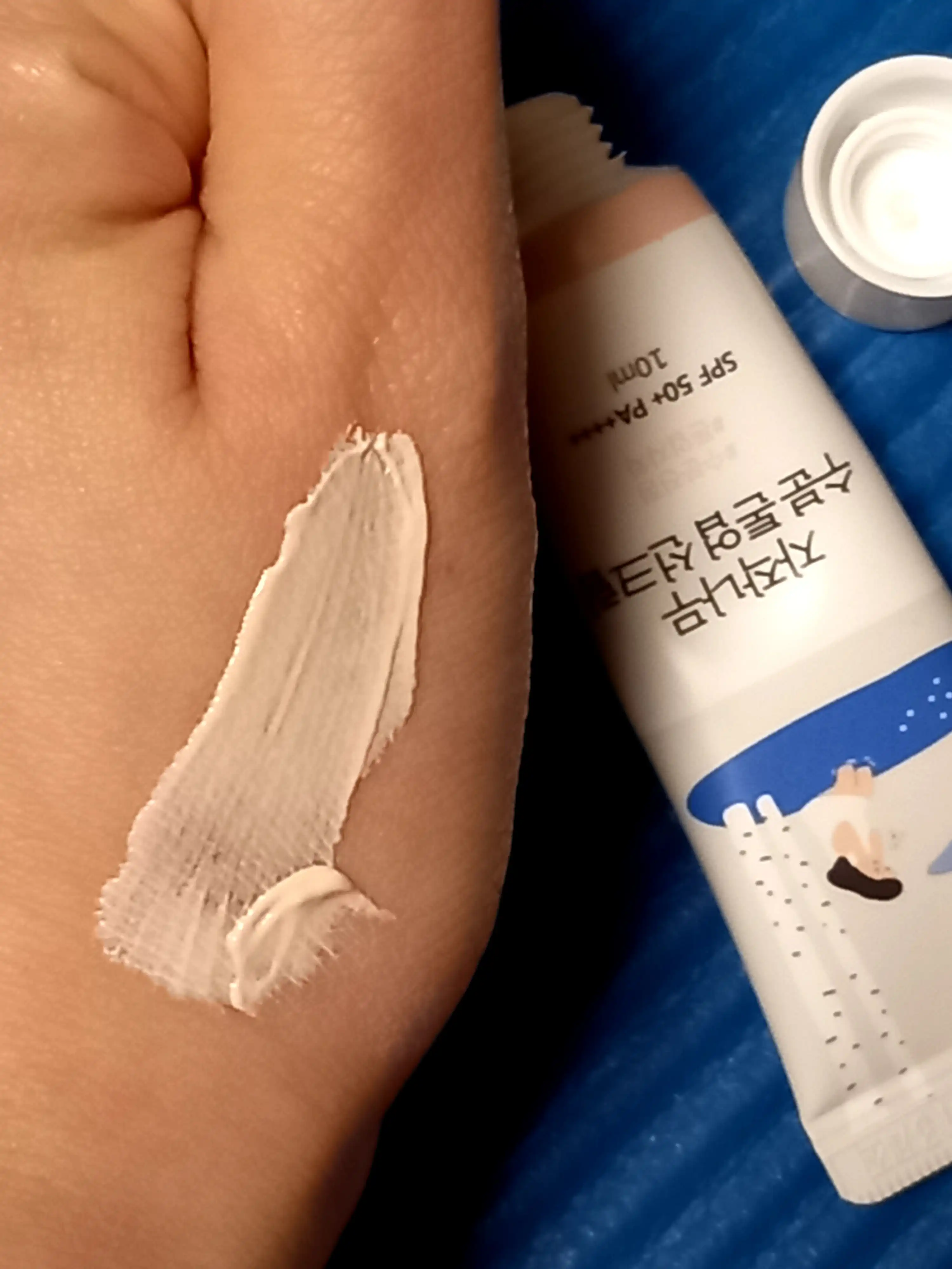 언니의파우치 리뷰 이미지 7 - [자작나무 수분 톤업 선크림]