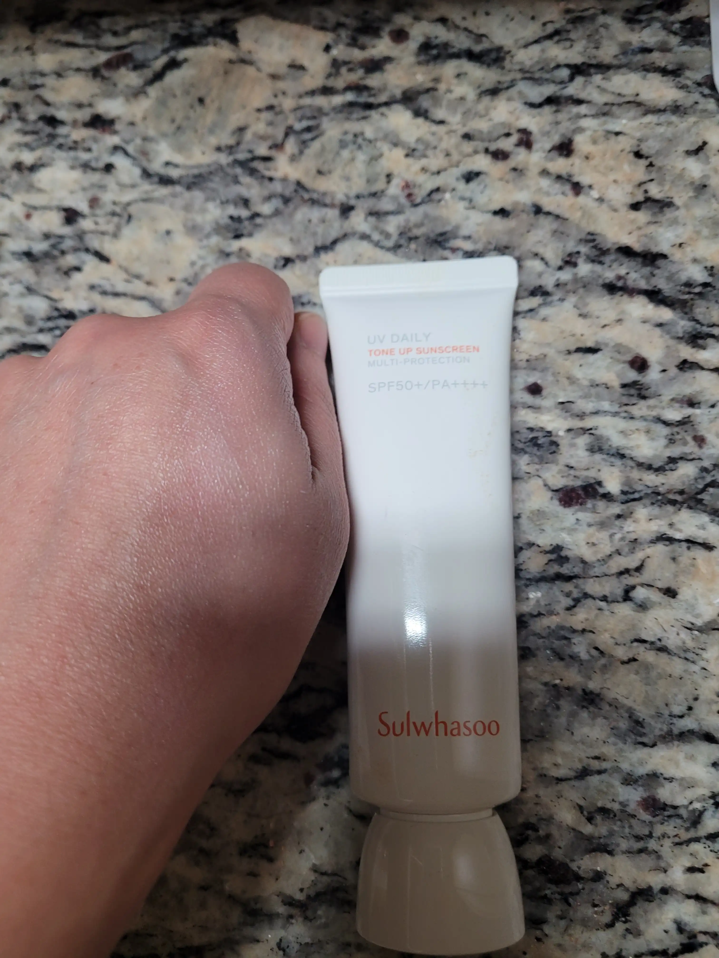 언니의파우치 리뷰 이미지 6 - [상백선톤업선크림]