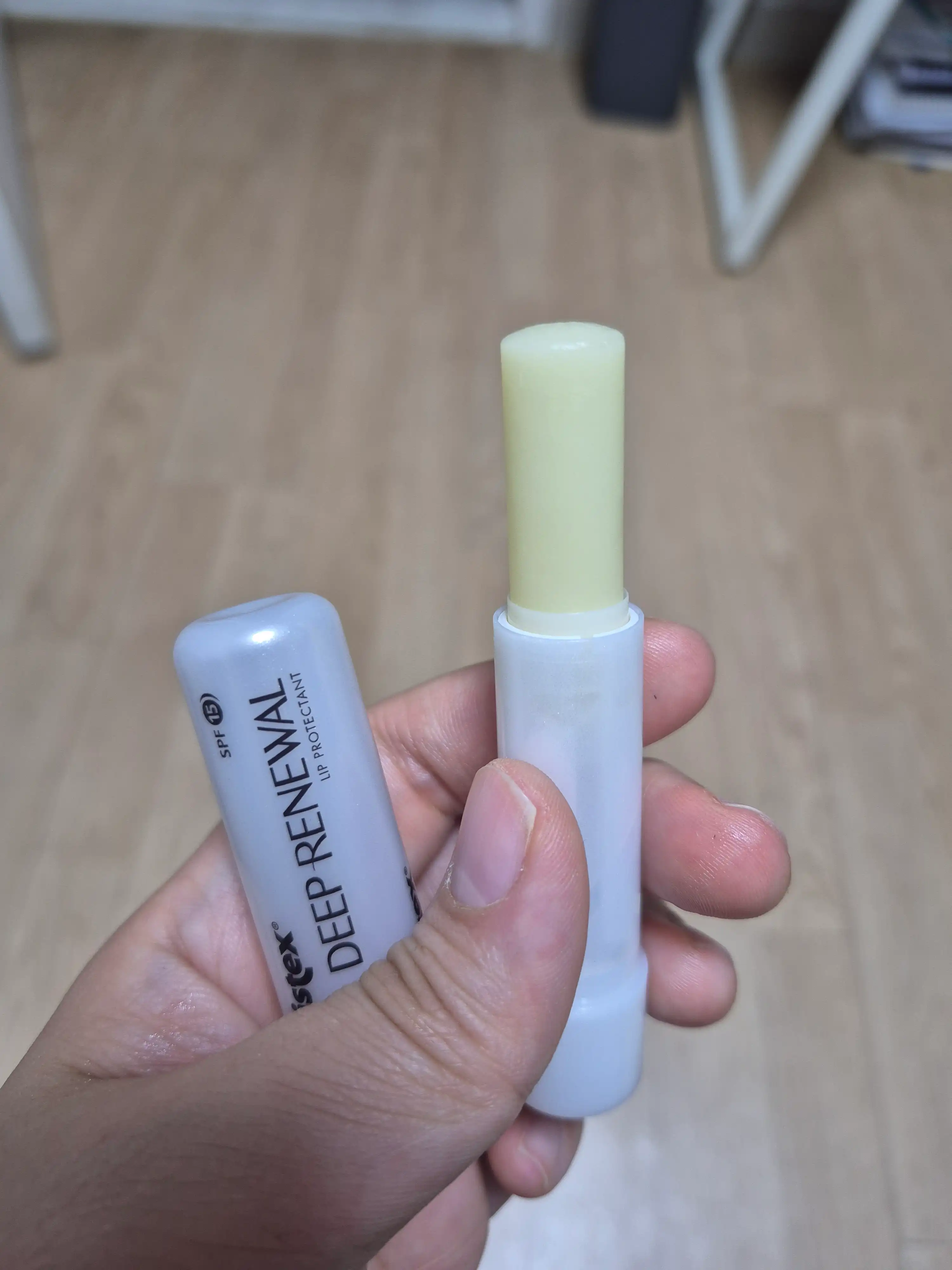 언니의파우치 리뷰 이미지 3 - [딥 리뉴얼 립밤]